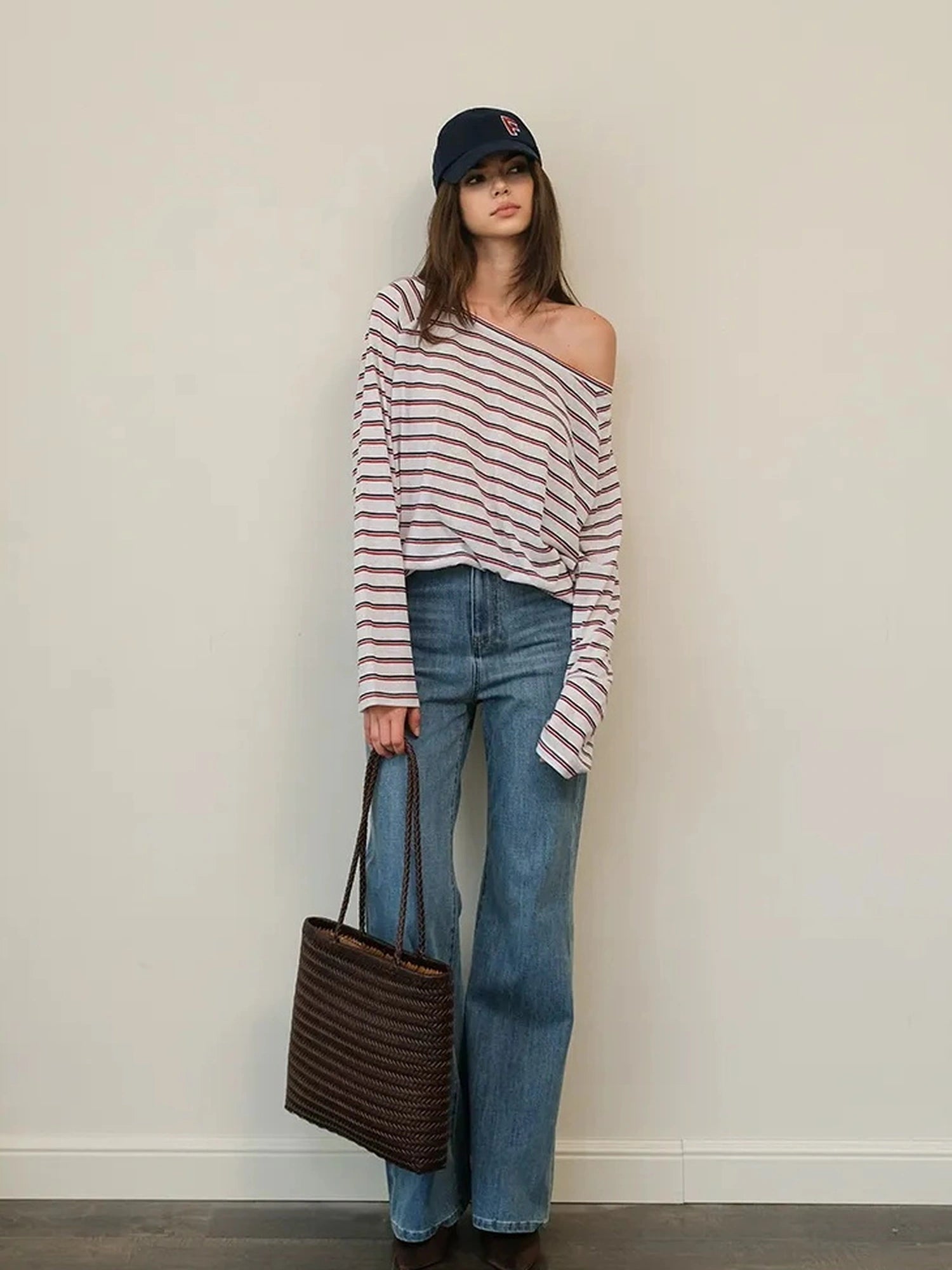 FU FRESH UP Asymmetric Shoulder Rayon Striped Tee