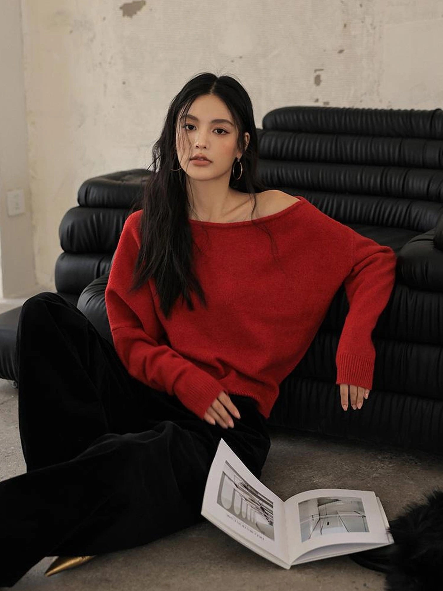 FU FRESH UP Asymmetric Wool Off Shoulder Sweater
