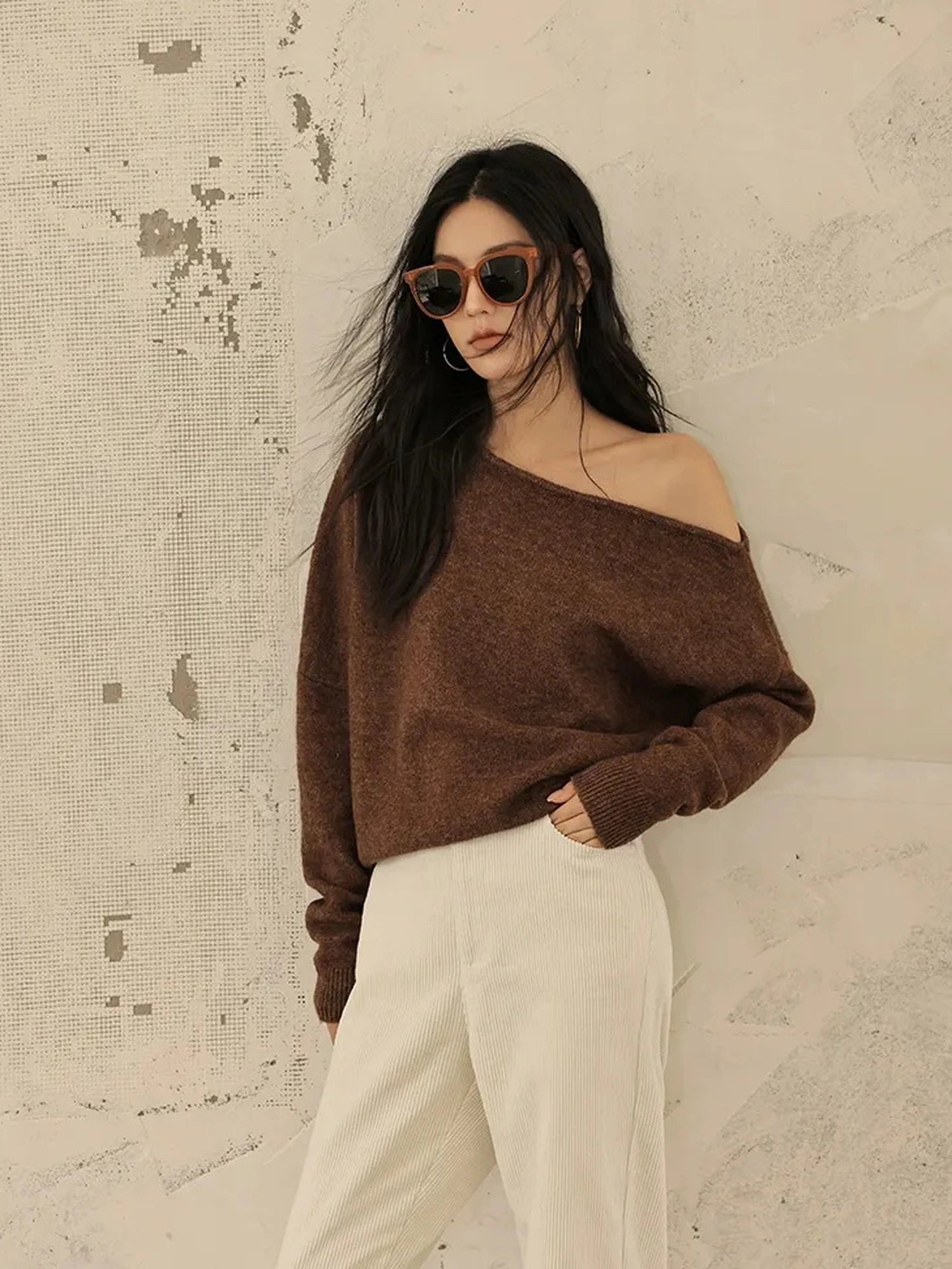FU FRESH UP Asymmetric Wool Off Shoulder Sweater