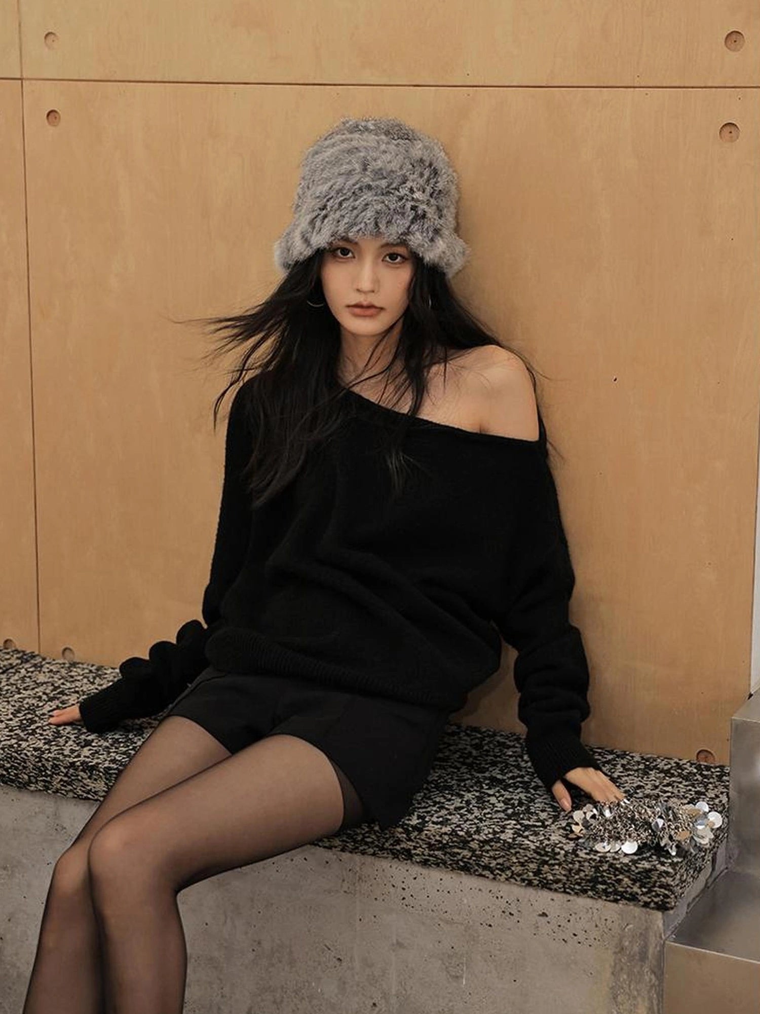 FU FRESH UP Asymmetric Wool Off Shoulder Sweater