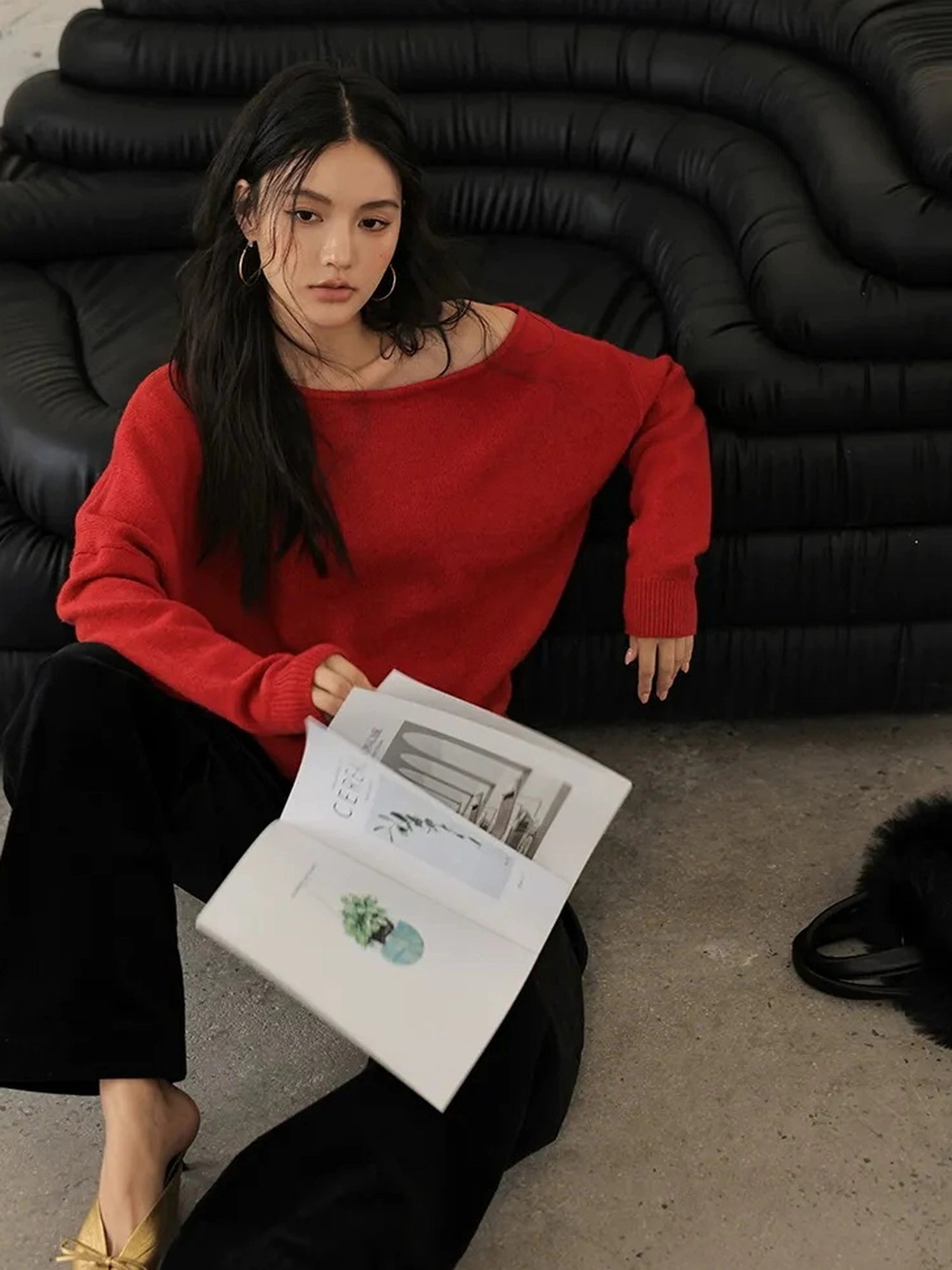 FU FRESH UP Asymmetric Wool Off Shoulder Sweater
