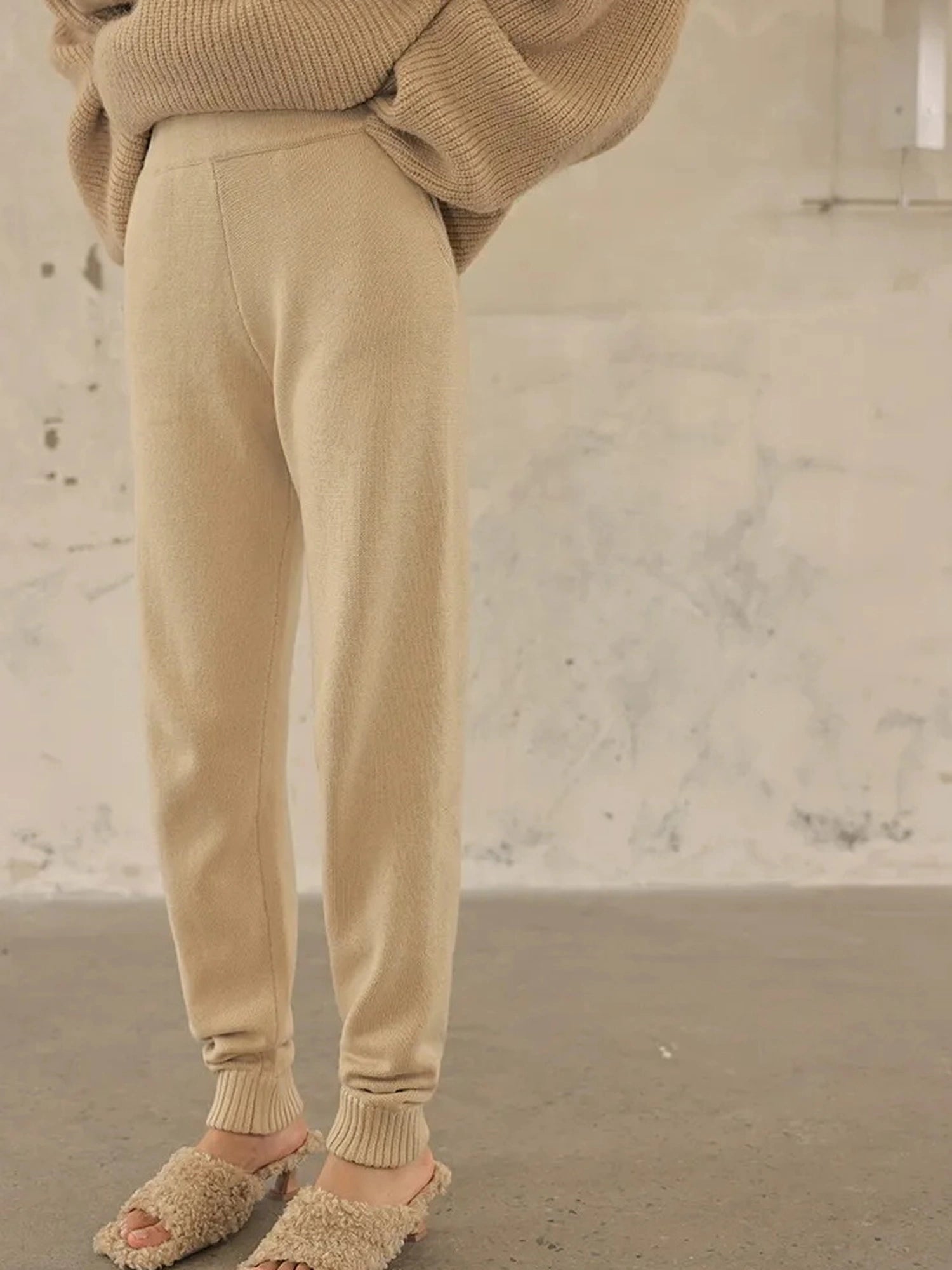 FU FRESH UP Comfort Wool Knit Ankle Pants