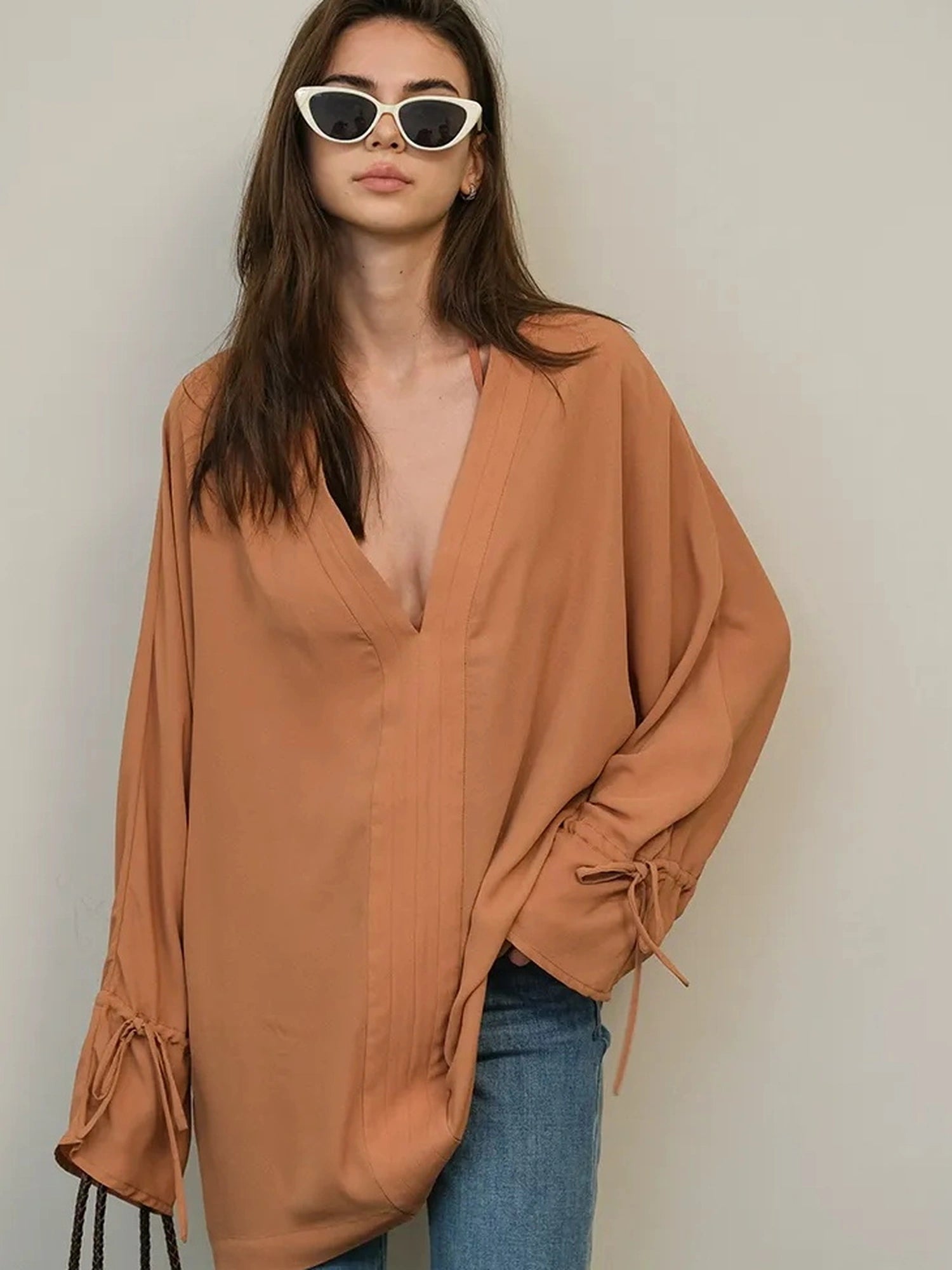 FU FRESH UP Cool Touch V-neck Chiffon Shirt