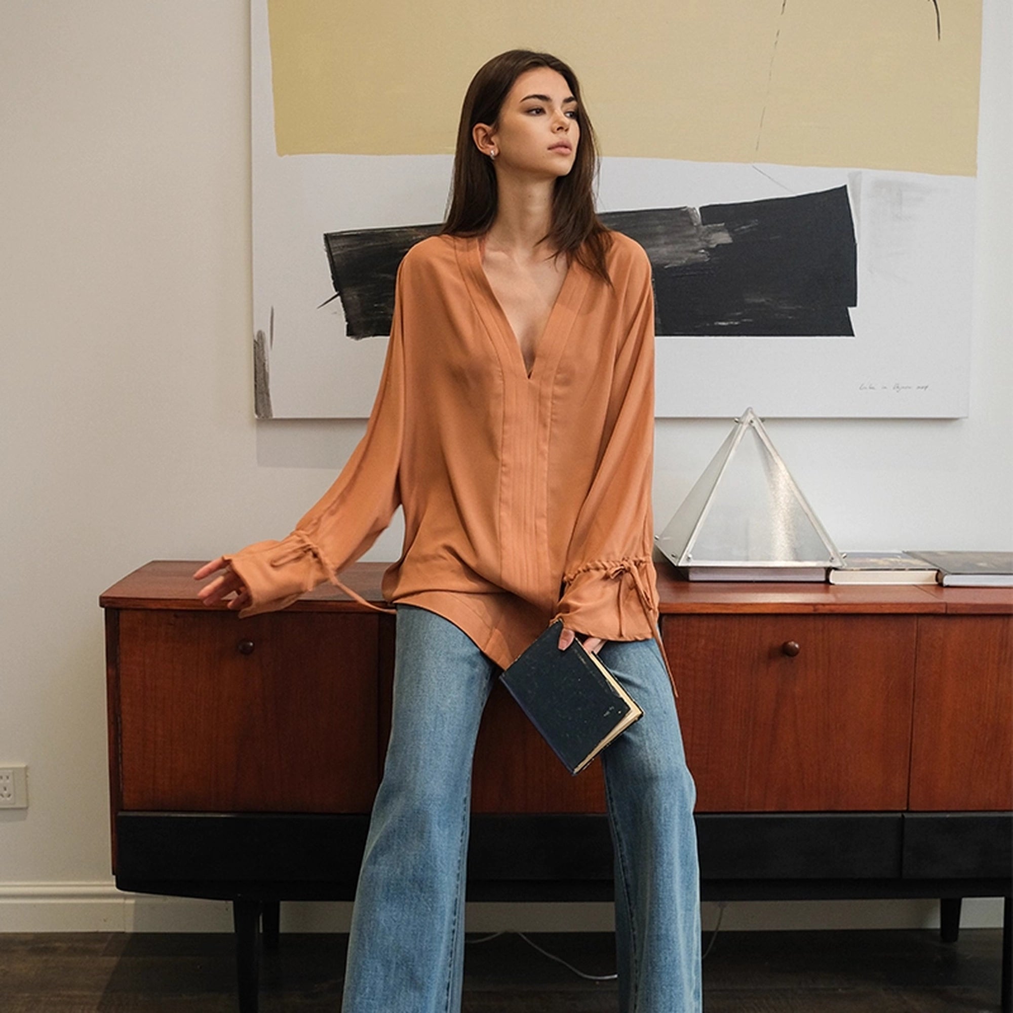 FU_FRESH_UP_Cool_Touch_V-neck_Chiffon_Shirt_MISSTT