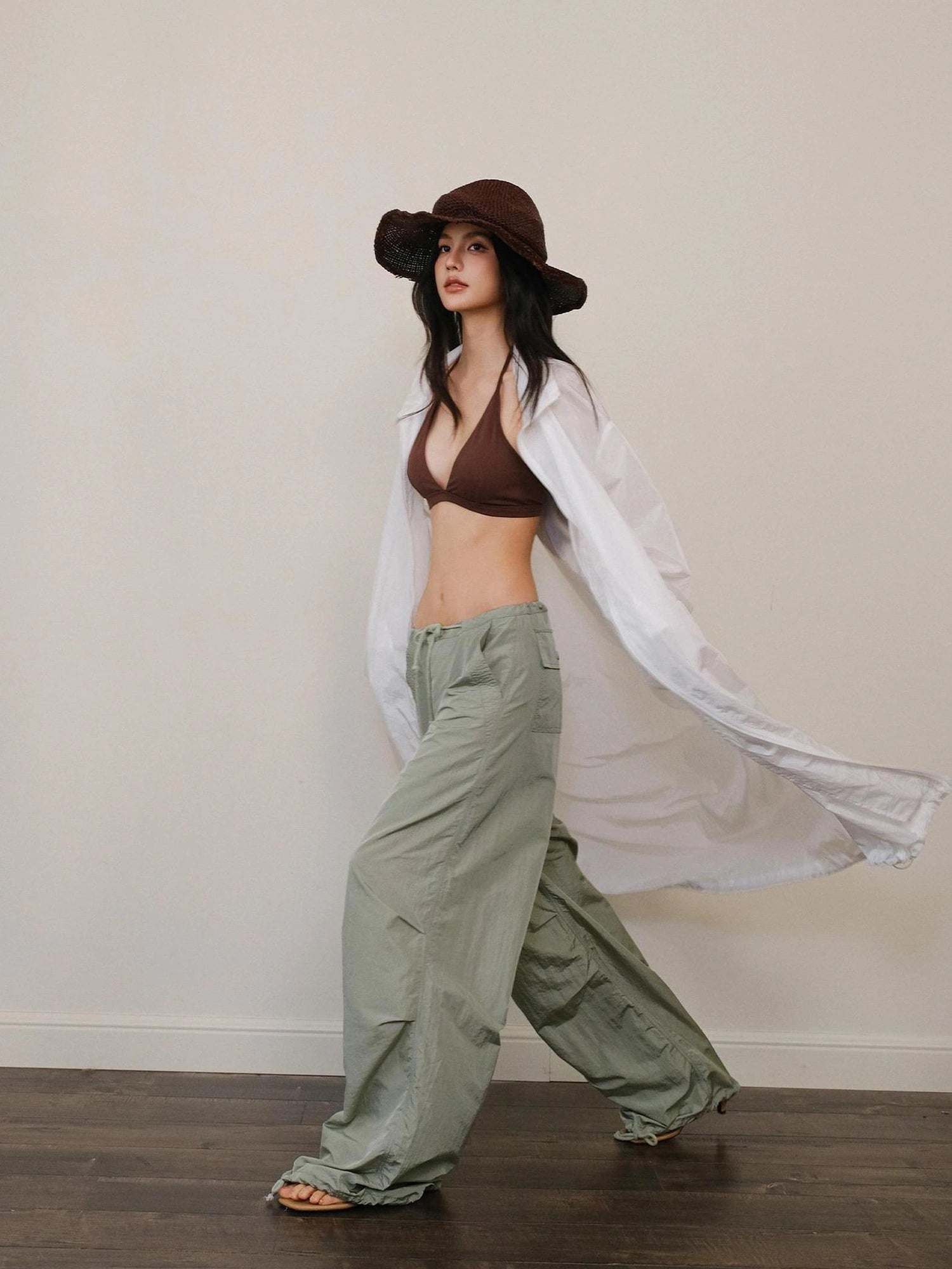 Cool Touch Wrinkle Textured Nylon Cargo Trousers