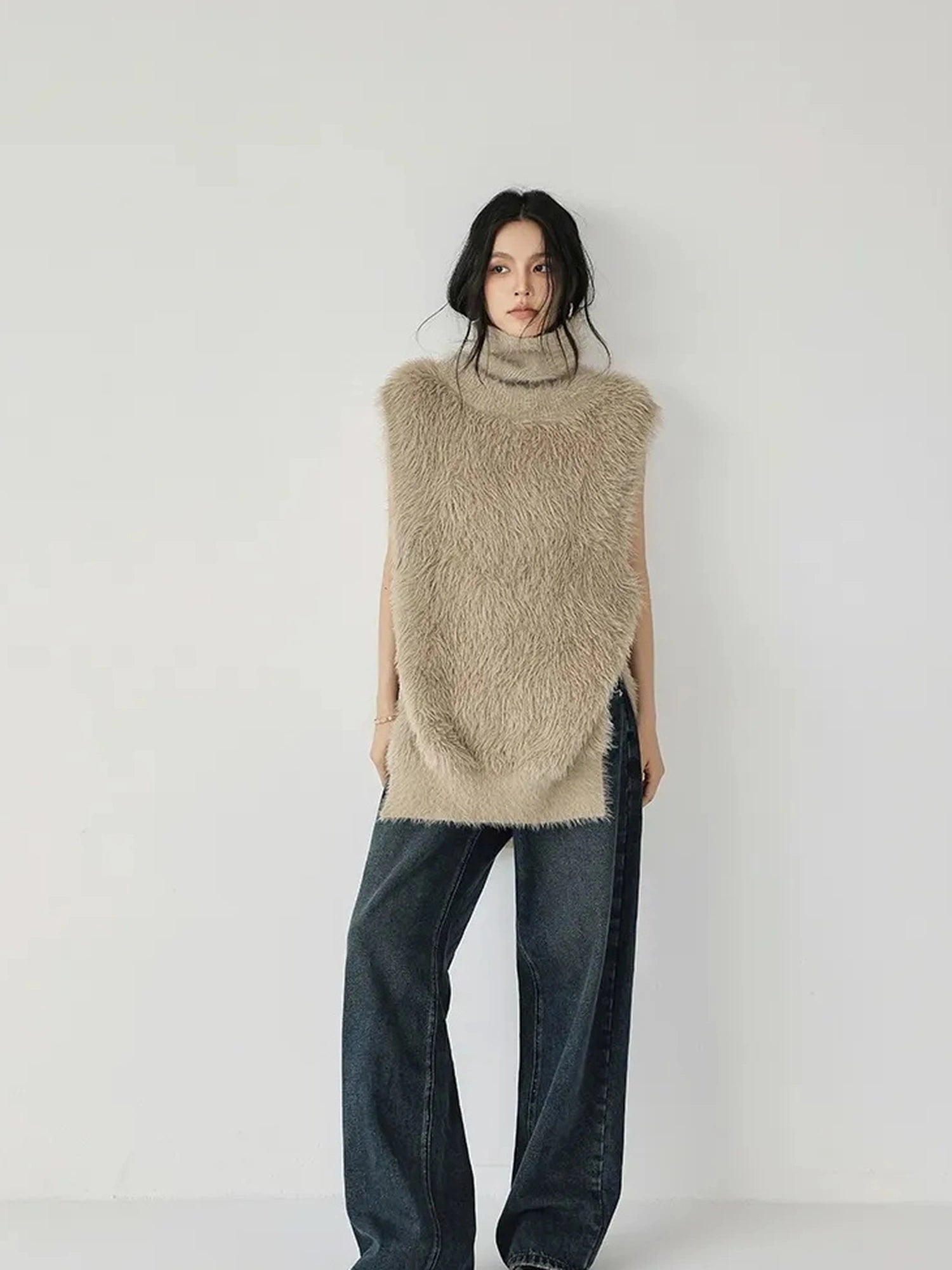 FU FRESH UP Eco Friendly Long Hair Mink High Neck Knit Vest