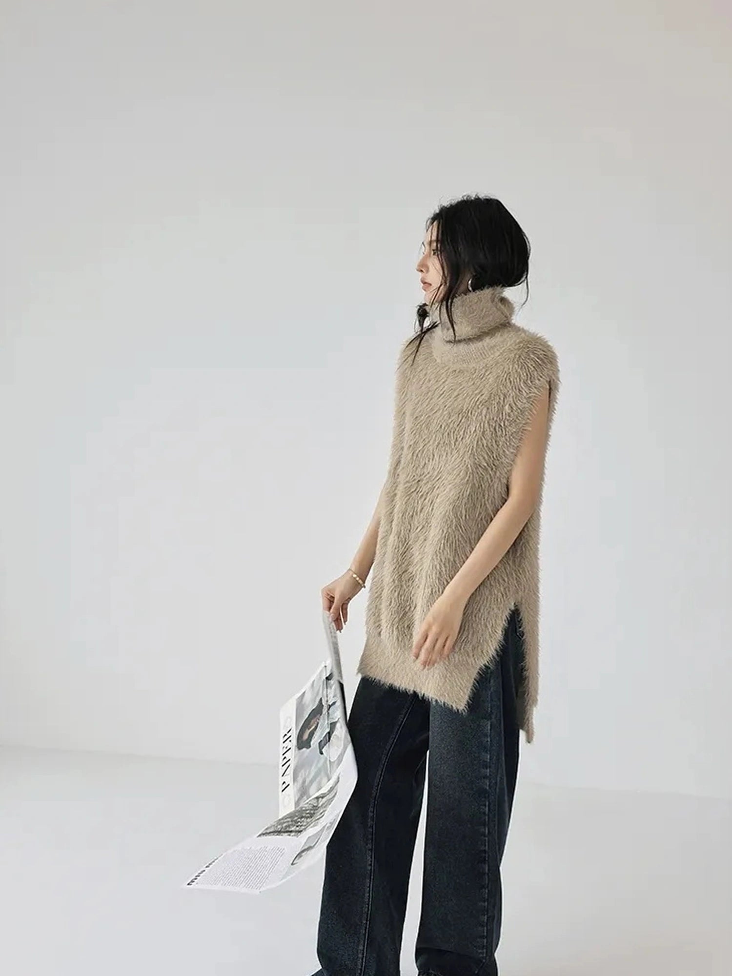 FU FRESH UP Eco Friendly Long Hair Mink High Neck Knit Vest