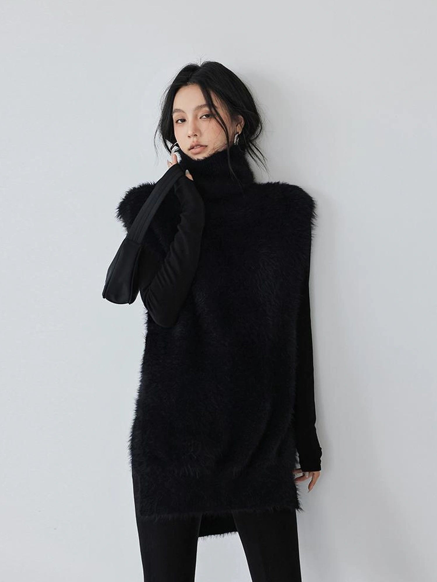 FU FRESH UP Eco Friendly Long Hair Mink High Neck Knit Vest