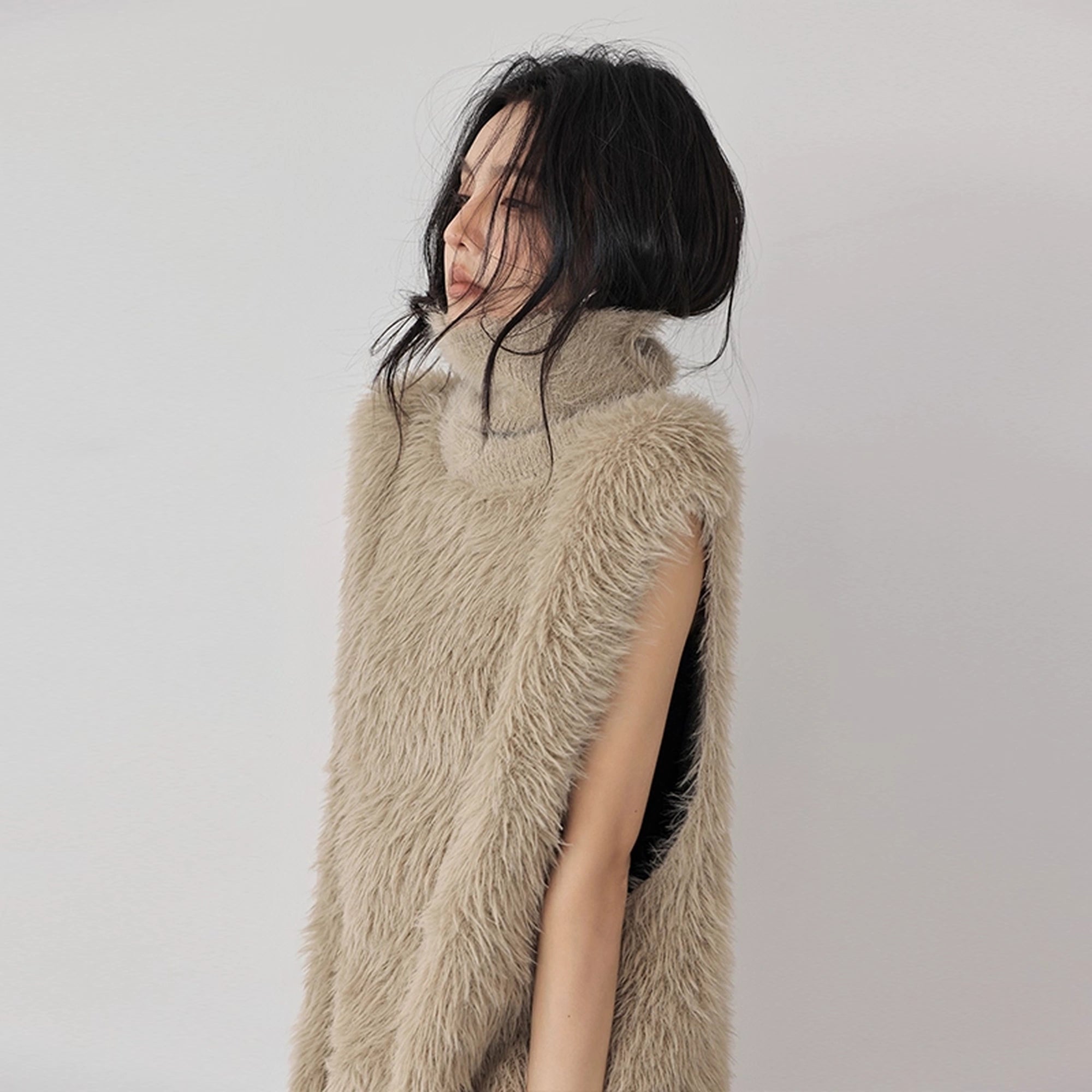 FU_FRESH_UP_Eco_Friendly_Long_Hair_Mink_High_Neck_Knit_Vest_MISSTT