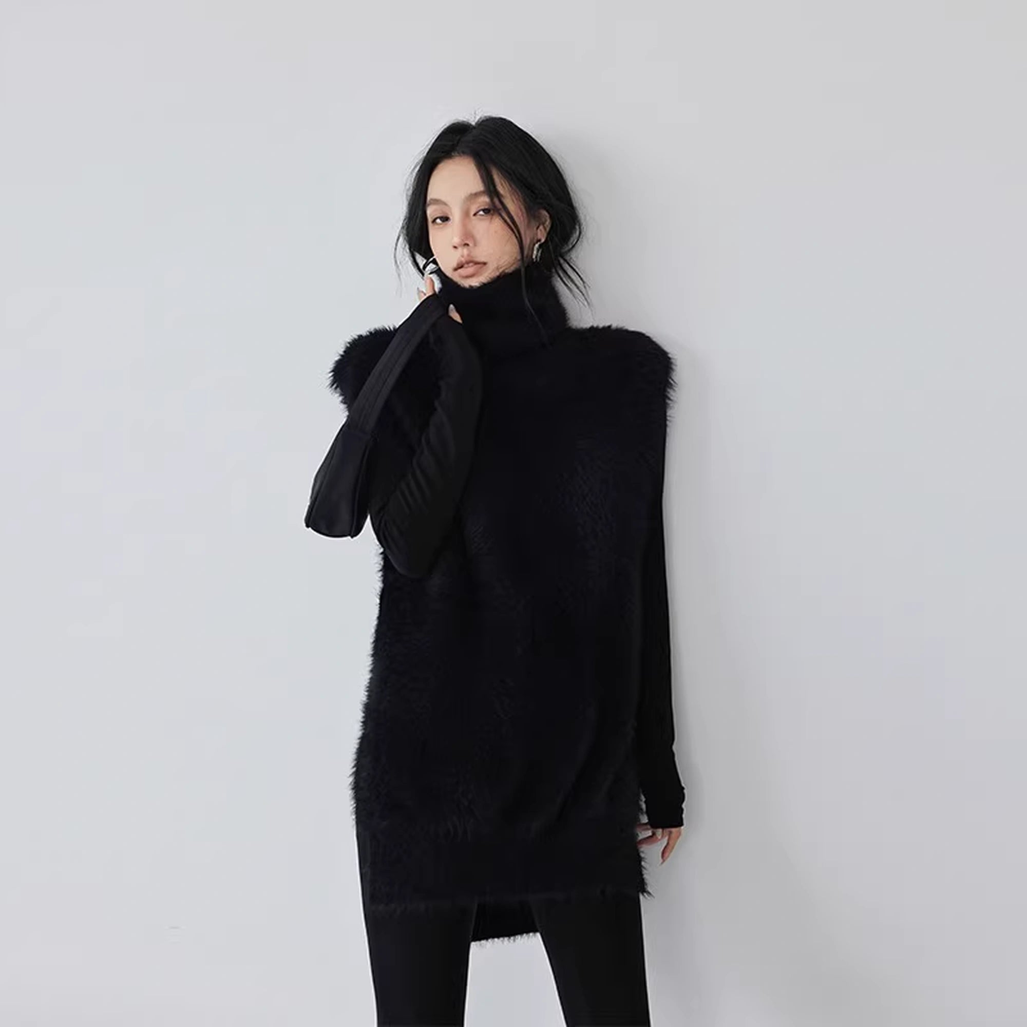 FU_FRESH_UP_Eco_Friendly_Long_Hair_Mink_High_Neck_Knit_Vest_MISSTT