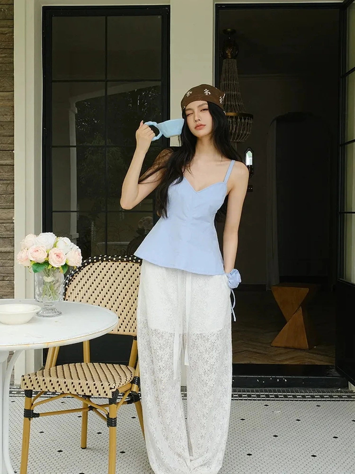 FU FRESH UP Floral Wave V-neck Crop Top
