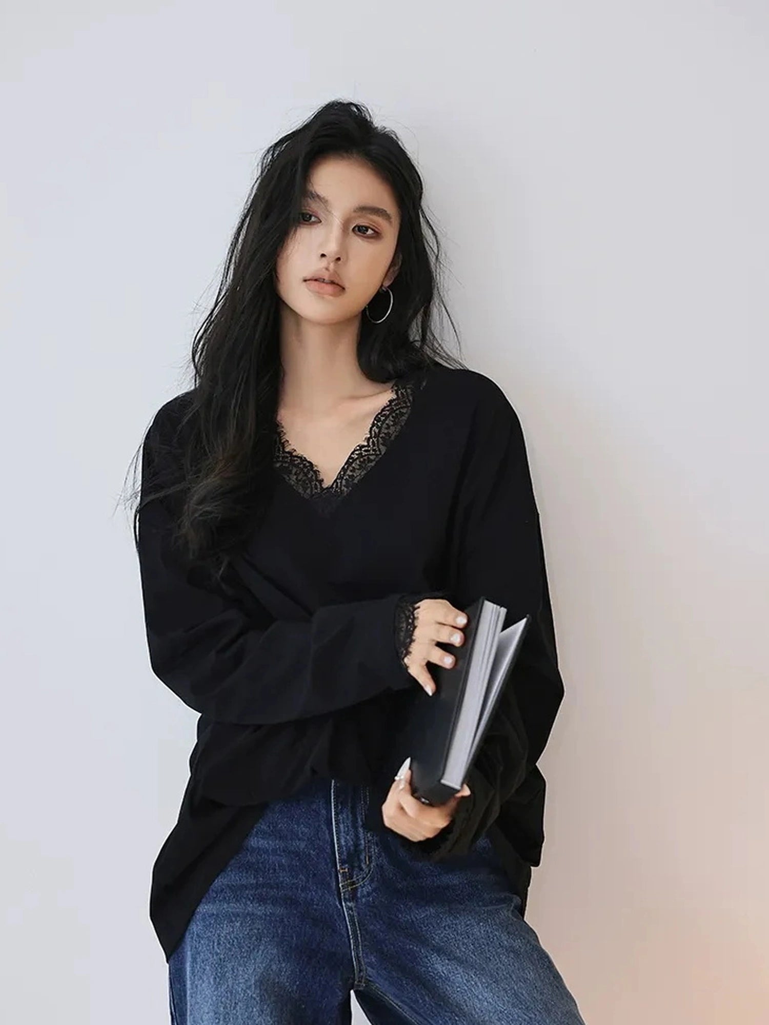 FU FRESH UP French Lace V-Neck T-Shirt