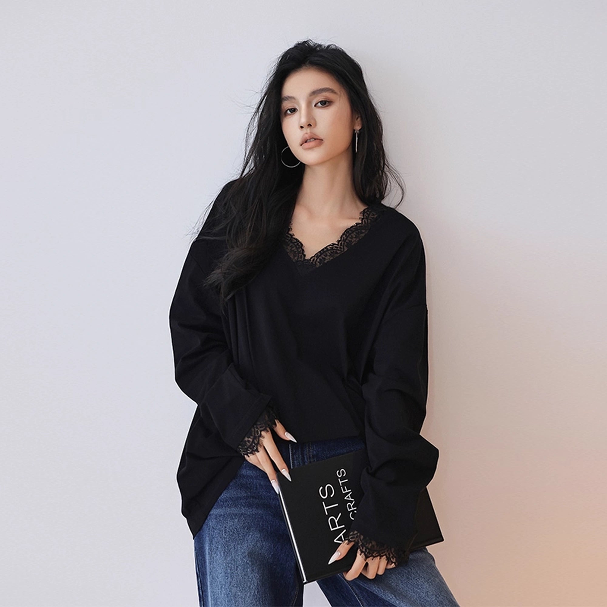 FU_FRESH_UP_French_Lace_V-Neck_T-Shirt_MISSTT