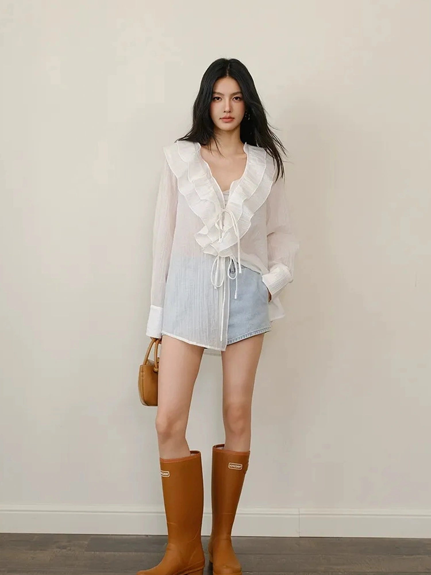 FU FRESH UP French Romantic Ruffle V-neck Blouse