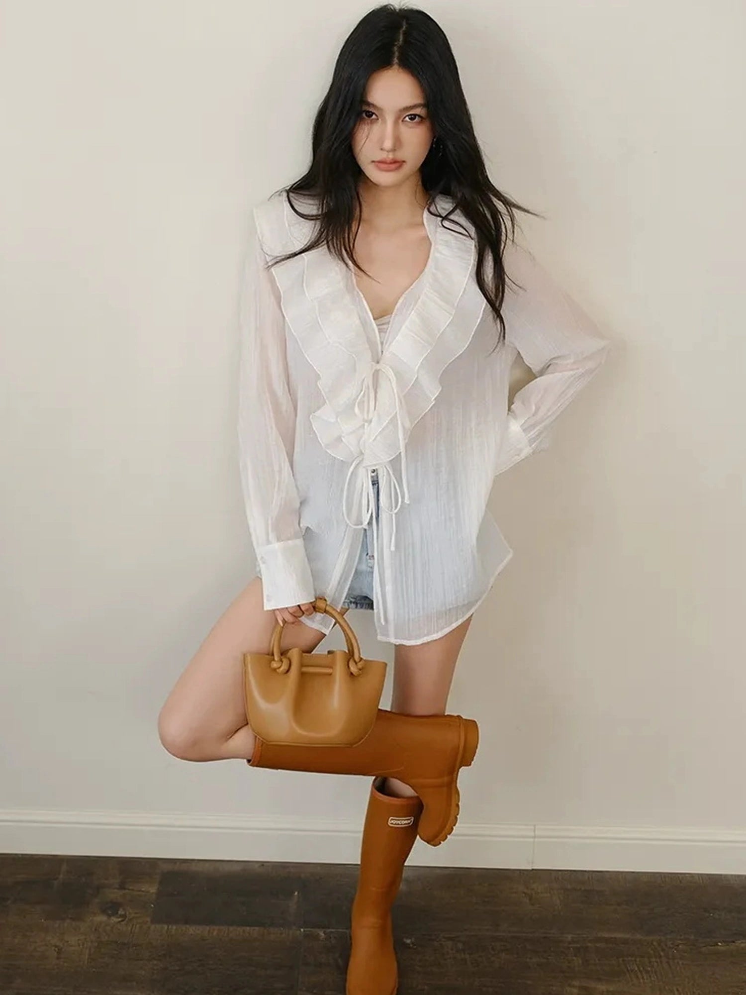 FU FRESH UP French Romantic Ruffle V-neck Blouse