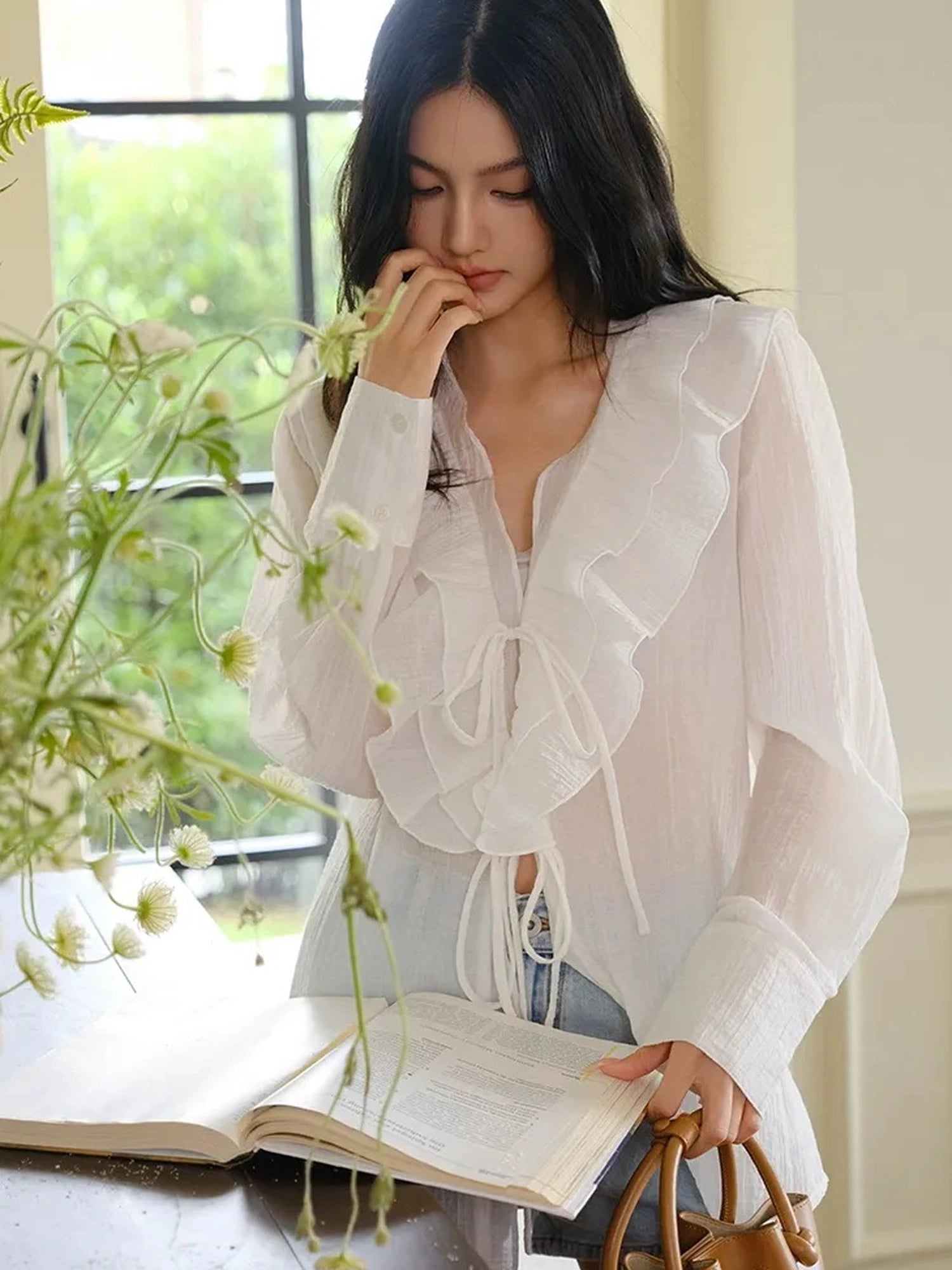 FU FRESH UP French Romantic Ruffle V-neck Blouse