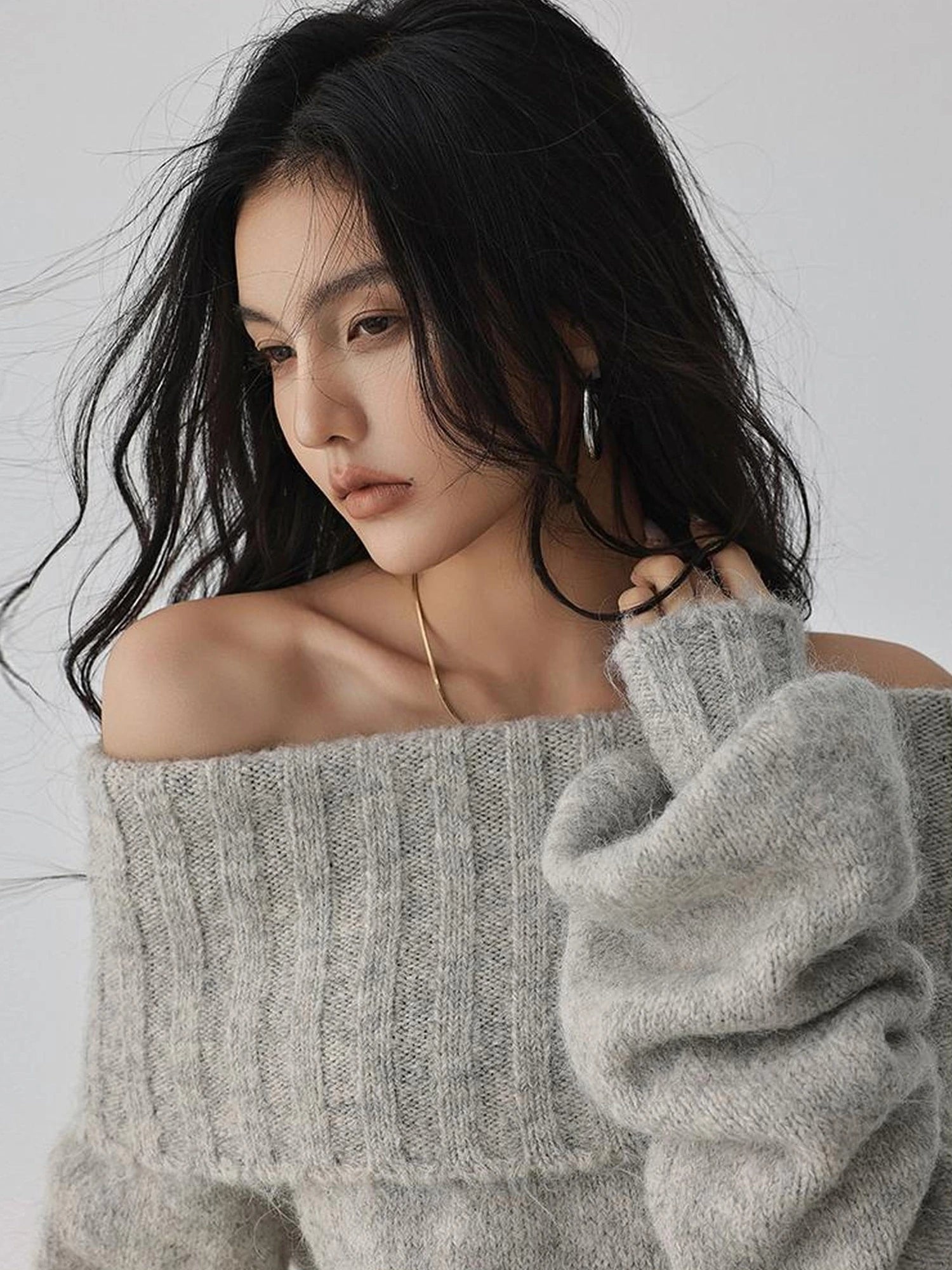 FU FRESH UP French Romantic Wool Off Shoulder Knit