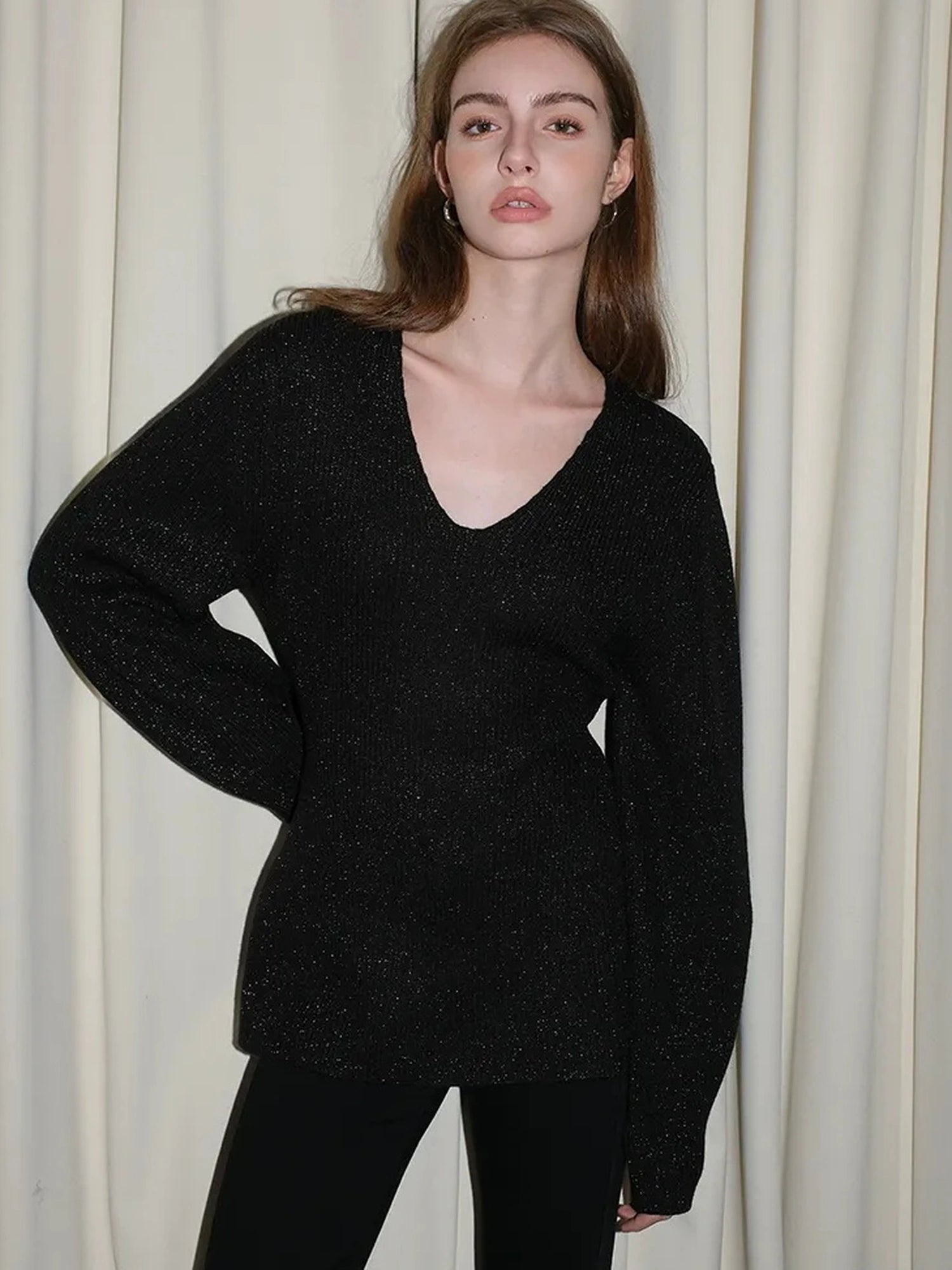 French V-neck Cashmere Glitter Fitted Sweater