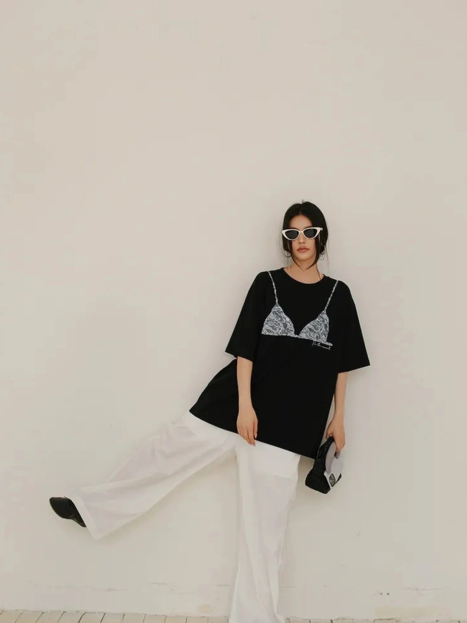 FU FRESH UP Lace Bra Print Relaxed Cotton Tee