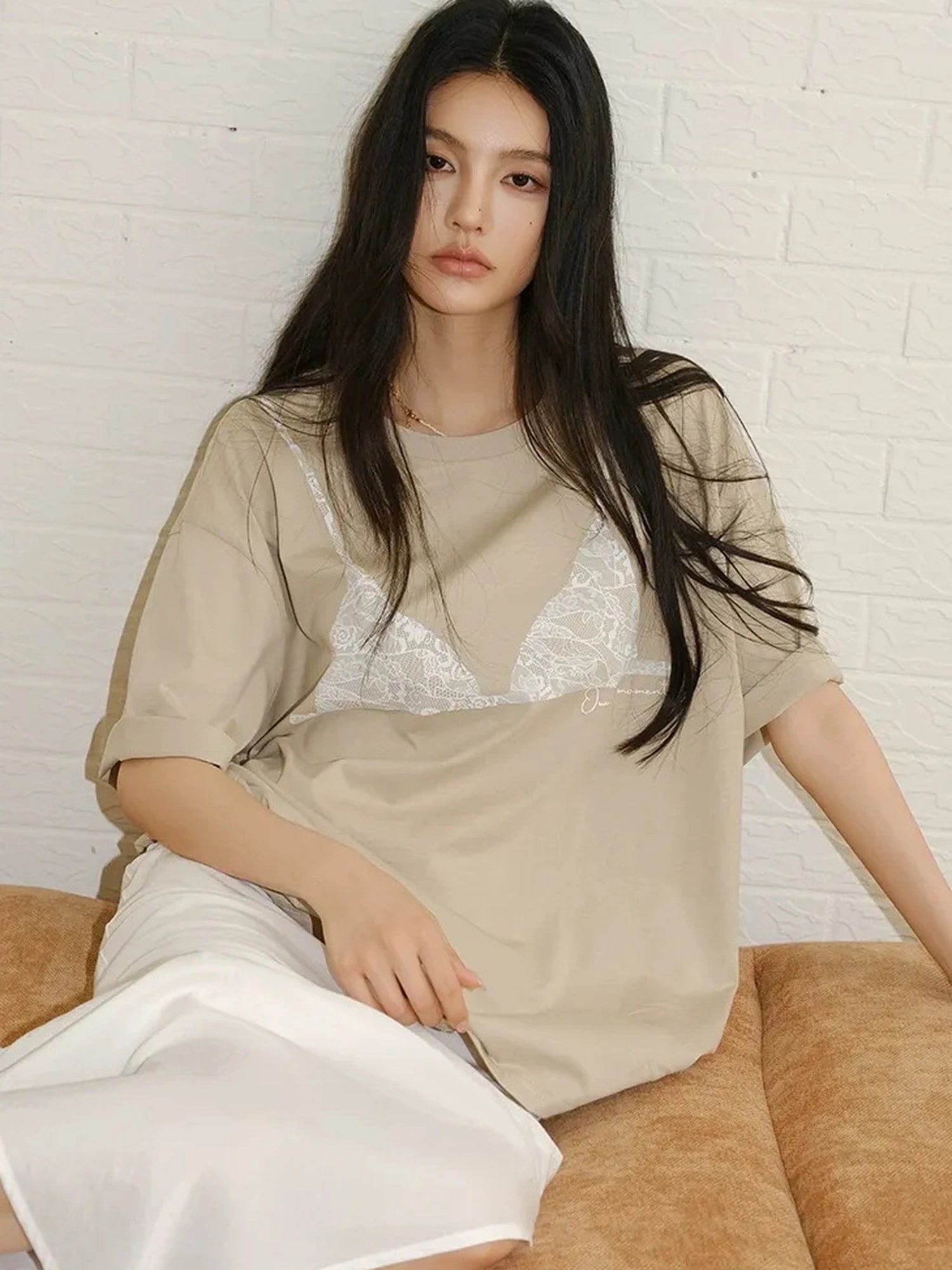 FU FRESH UP Lace Bra Print Relaxed Cotton Tee