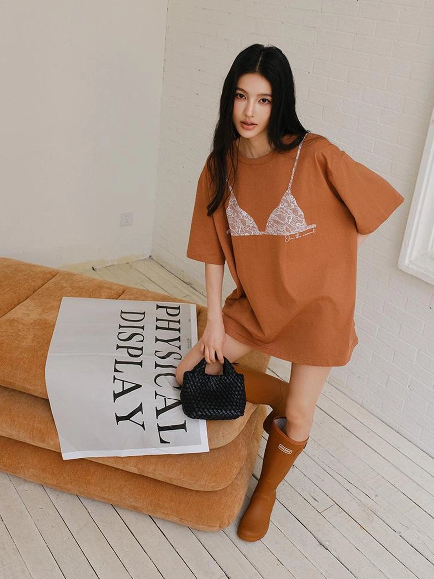 FU FRESH UP Lace Bra Print Relaxed Cotton Tee