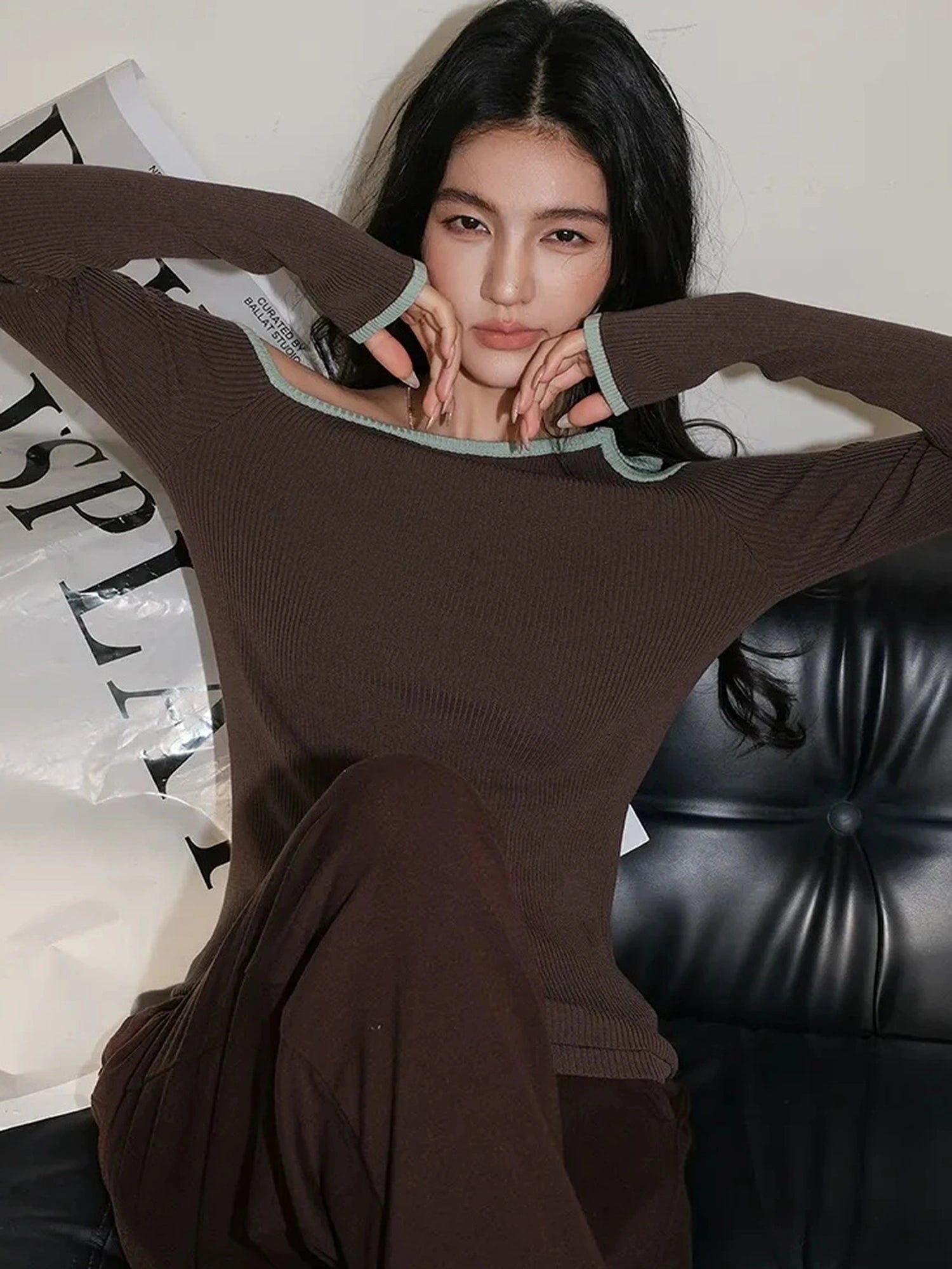FU FRESH UP Lightweight Silk Knit Shoulder Cut Top