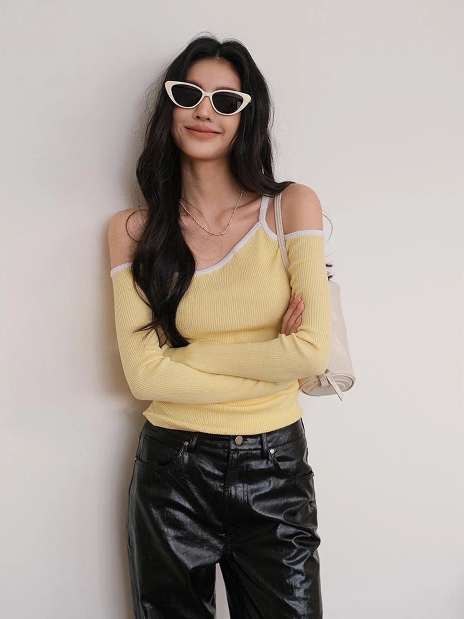 FU FRESH UP Lightweight Silk Knit Shoulder Cut Top