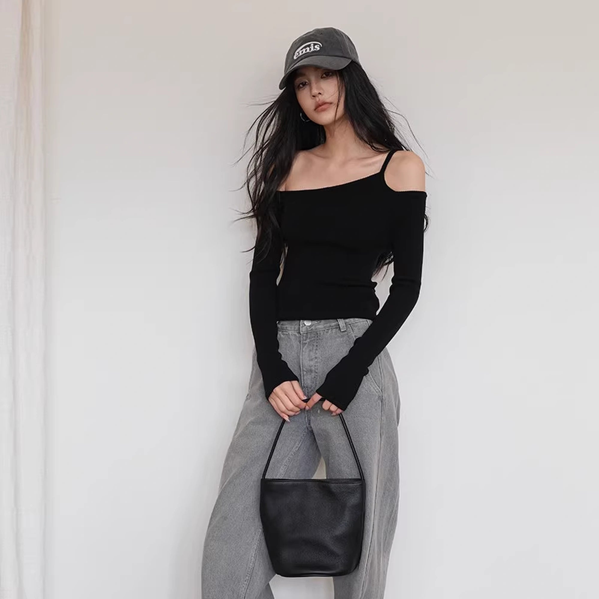 FU_FRESH_UP_Lightweight_Silk_Knit_Shoulder_Cut_Top_MISSTT