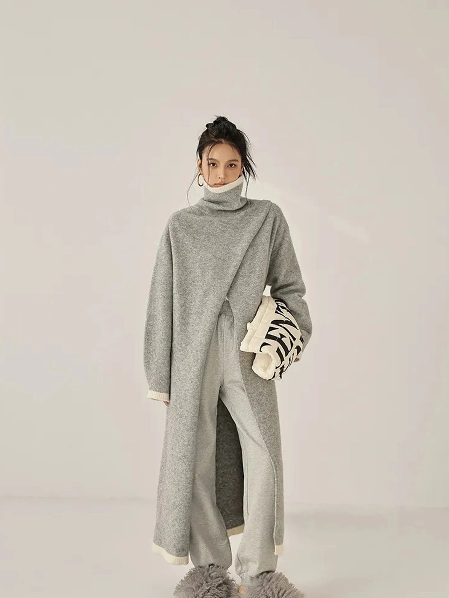 FU FRESH UP Long Asymmetrical Front Slit Alpaca Wool Turtleneck Sweater