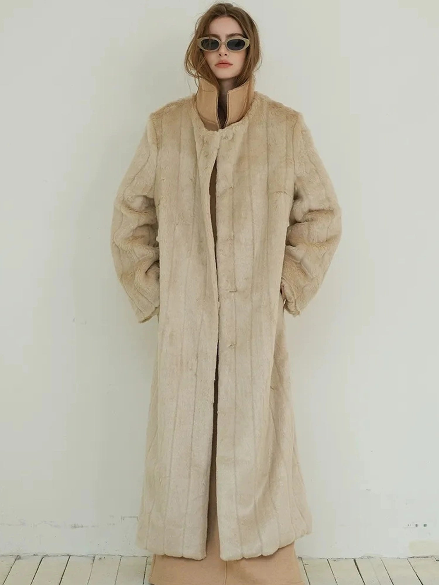 FU FRESH UP Long Plush Vertical Stripe Faux Fur Coat