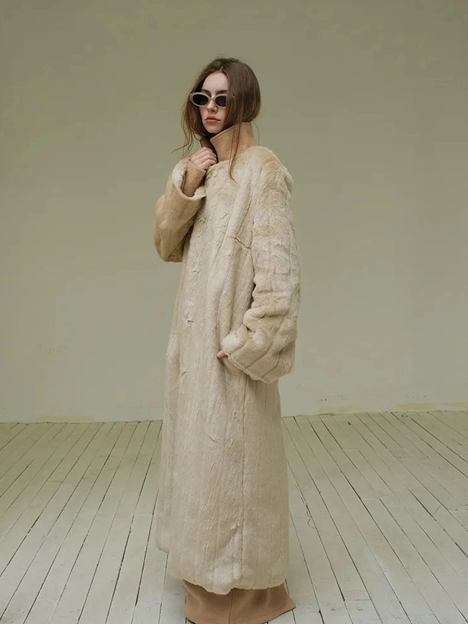 FU FRESH UP Long Plush Vertical Stripe Faux Fur Coat