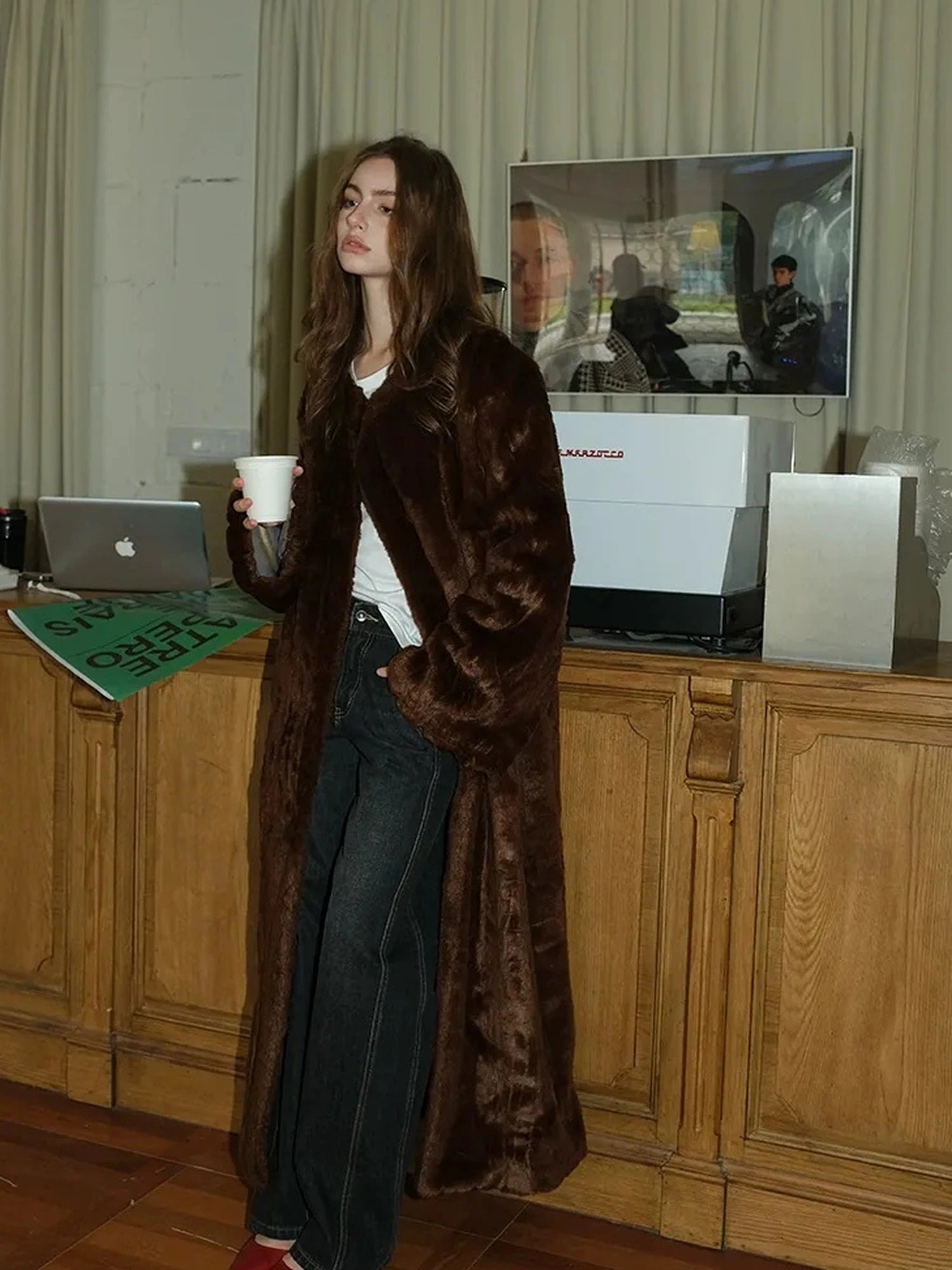 FU FRESH UP Long Plush Vertical Stripe Faux Fur Coat