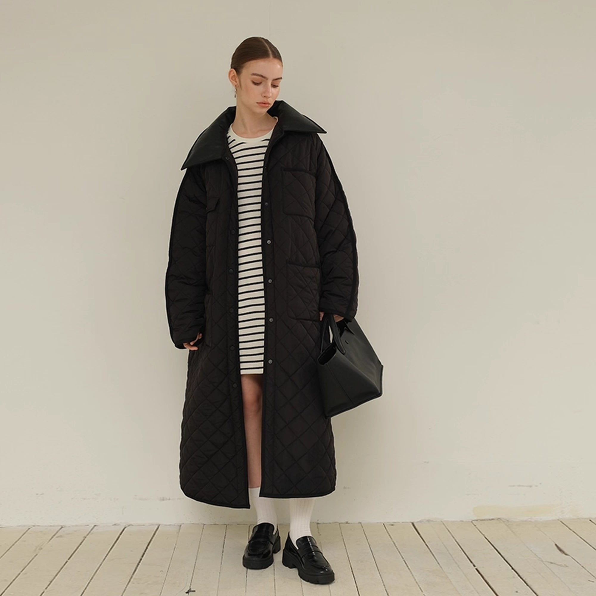 FU_FRESH_UP_Long_Puffer_Coat_With_Quilted_Pattern_And_Leather_Trim_MISSTT