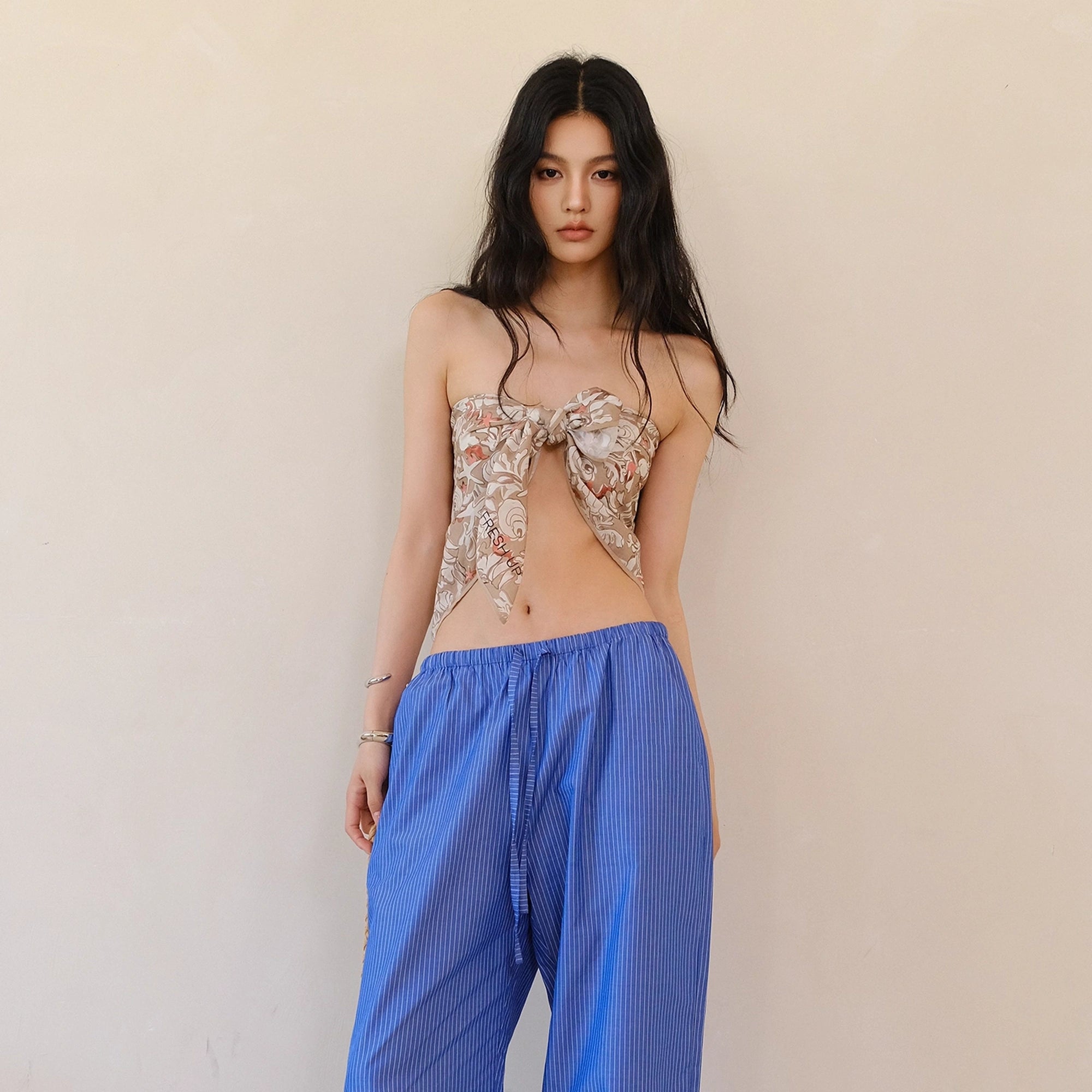FU_FRESH_UP_Printed_Linen_Viscose_Square_Scarf_V-neck_T-shirt_Long_Sleeve_Top_MISSTT