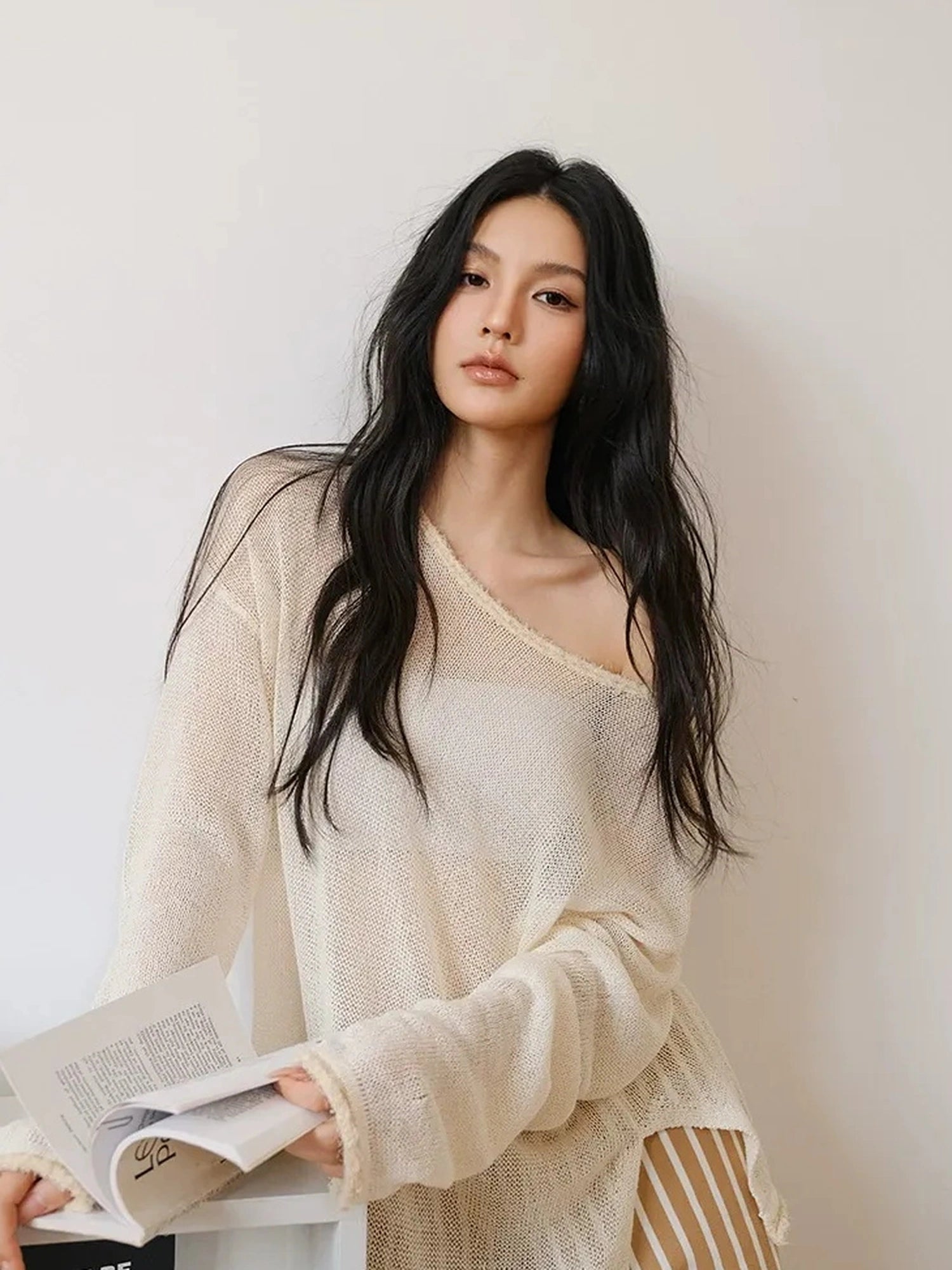 FU FRESH UP Relaxed Slip Stitch Paper Yarn Off Shoulder V-neck T-shirt Long Sleeve