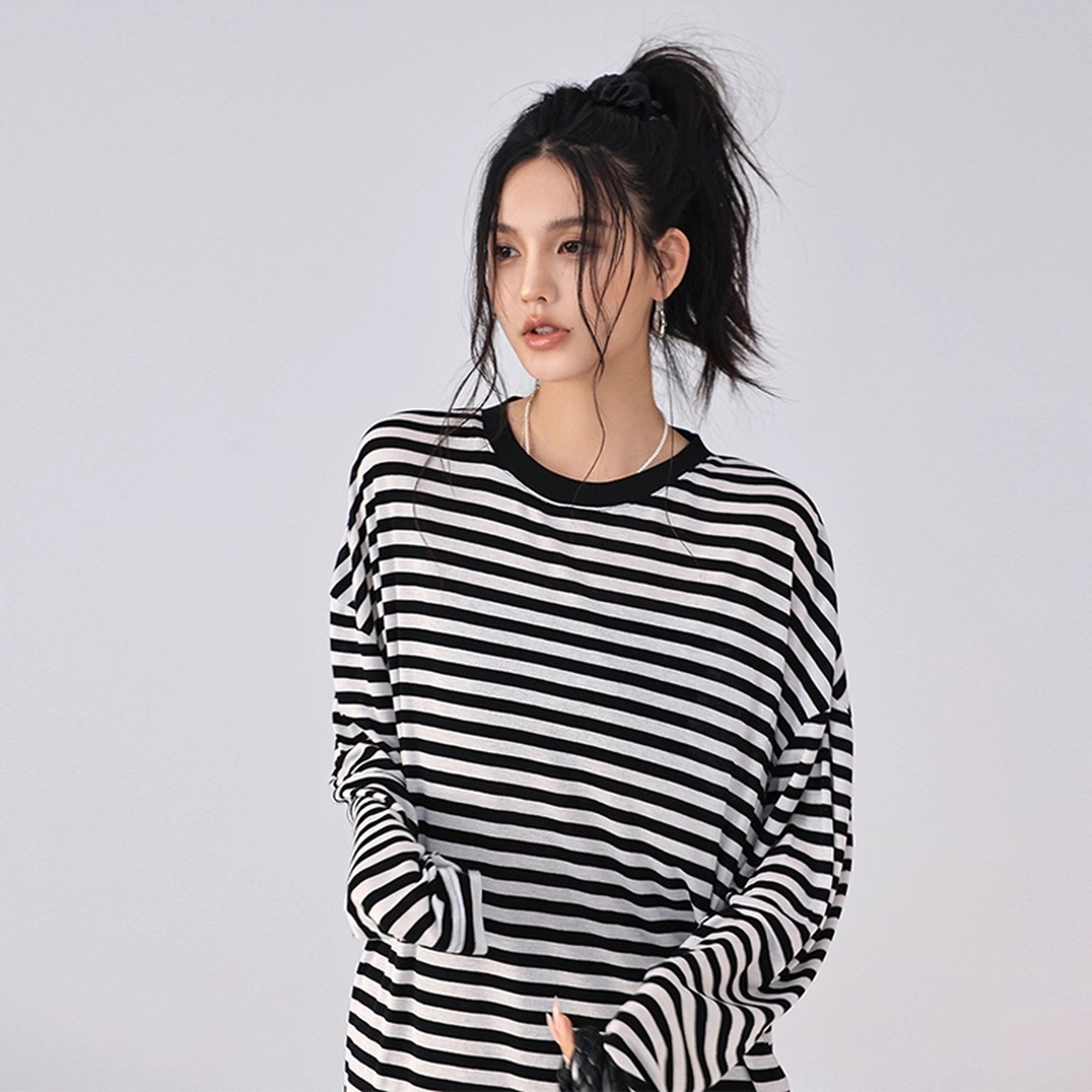 FU_FRESH_UP_Relaxed_Stripe_Tencel_Knit_V-neck_T-shirt_Long_Sleeve_Tee_MISSTT