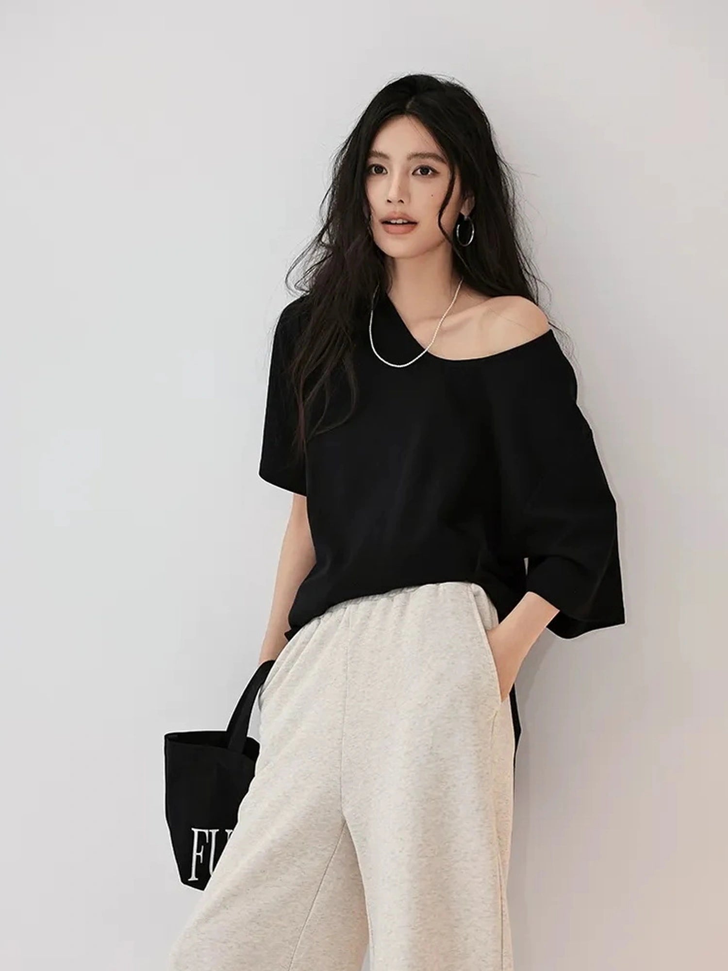 FU FRESH UP Relaxed U Neck Multi Way Tee