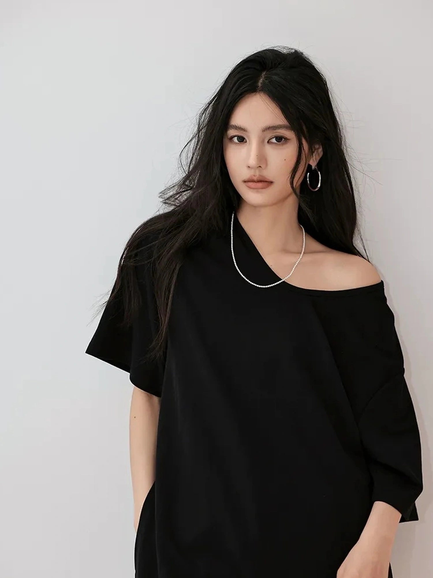 FU FRESH UP Relaxed U Neck Multi Way Tee