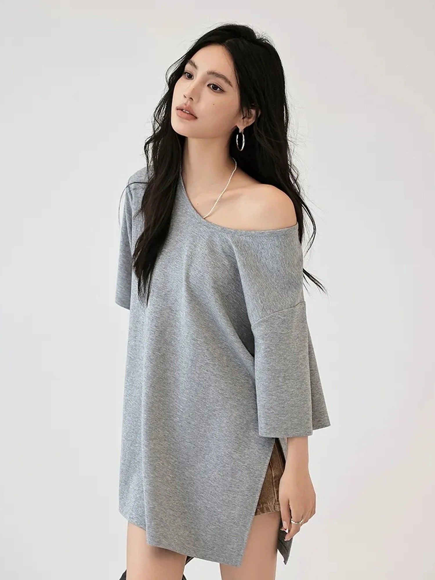 FU FRESH UP Relaxed U Neck Multi Way Tee