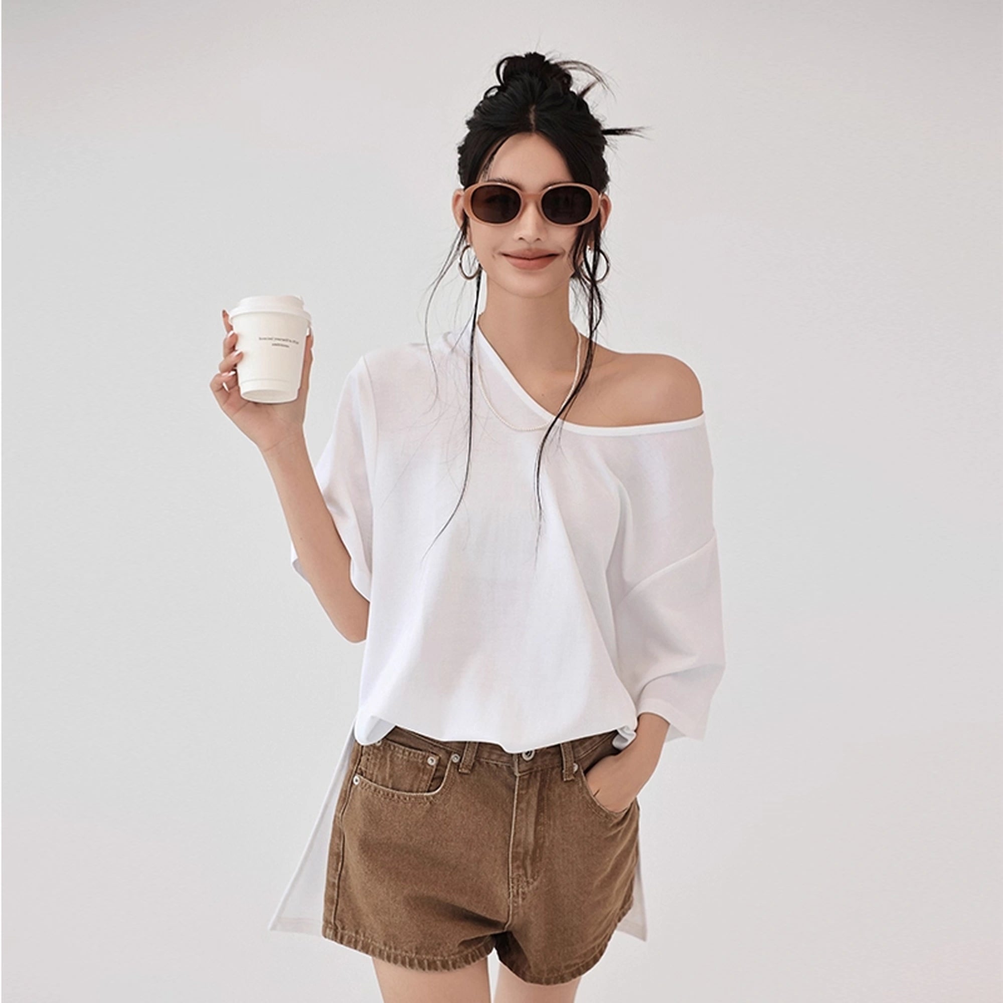 FU_FRESH_UP_Relaxed_U_Neck_Multi_Way_Tee_MISSTT