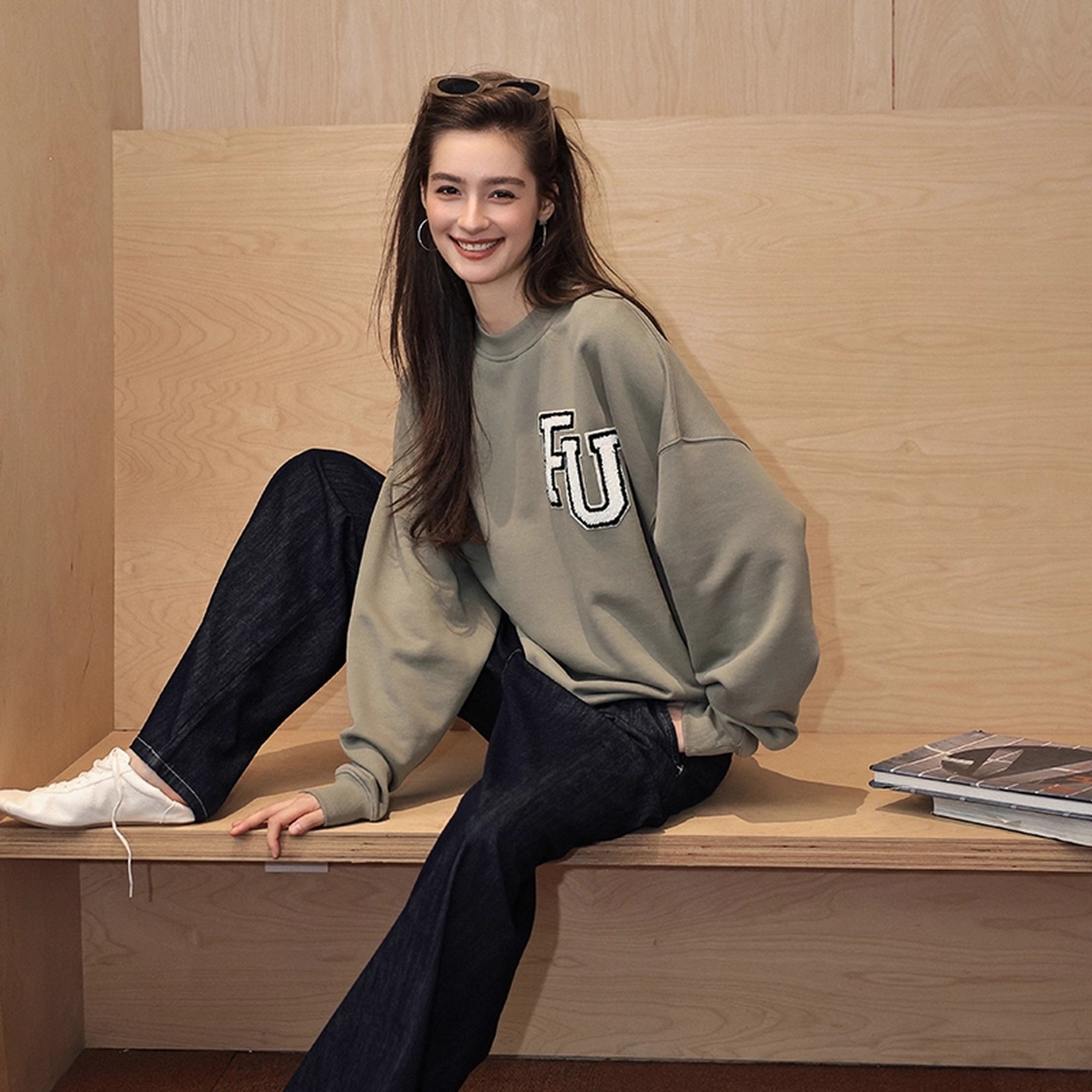 FU_FRESH_UP_Retro_Embroidered_Athflow_Sweatshirt_MISSTT