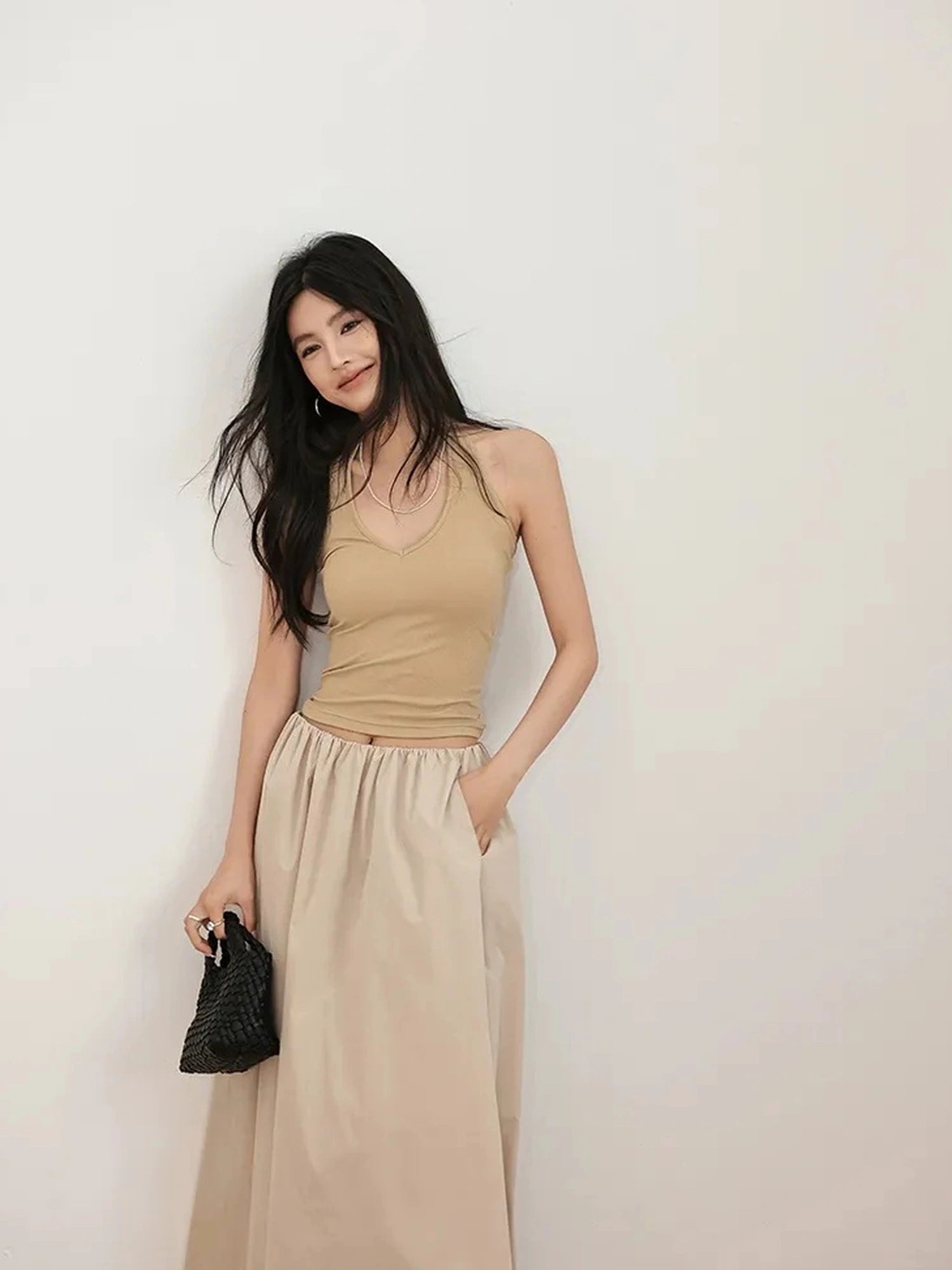 FU FRESH UP Sculptural Halter Neck Top