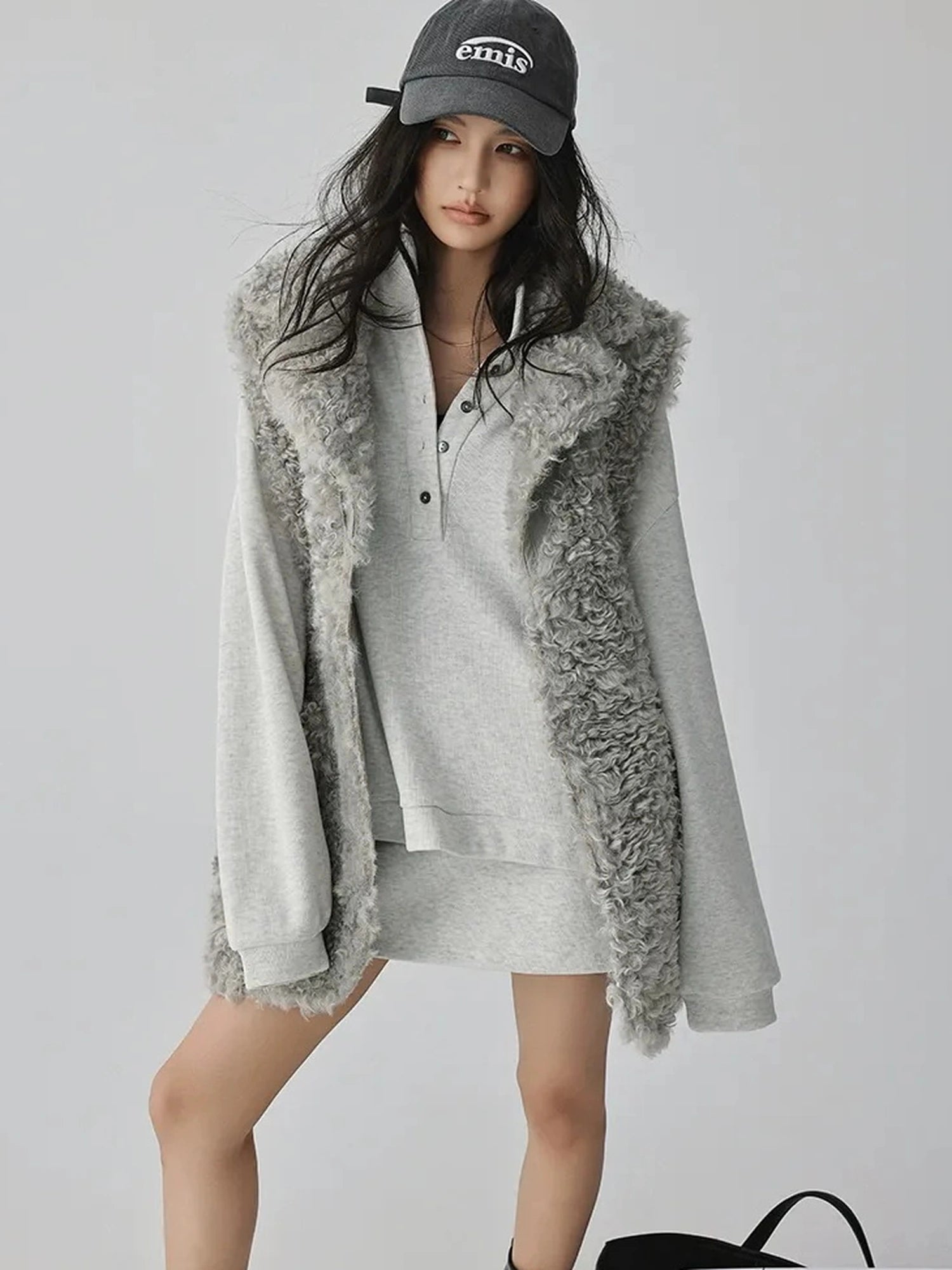 FU FRESH UP Semi High Neck Button Down Collar Sweatshirt Shorts Set