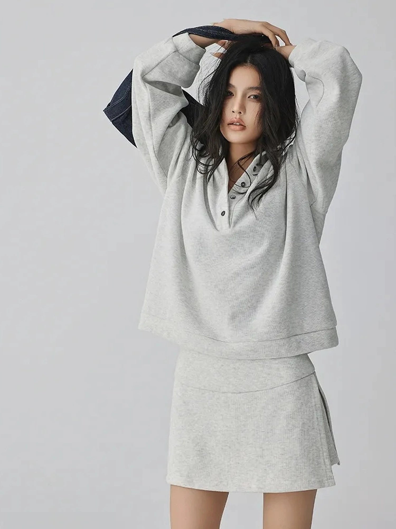 FU FRESH UP Semi High Neck Button Down Collar Sweatshirt Shorts Set