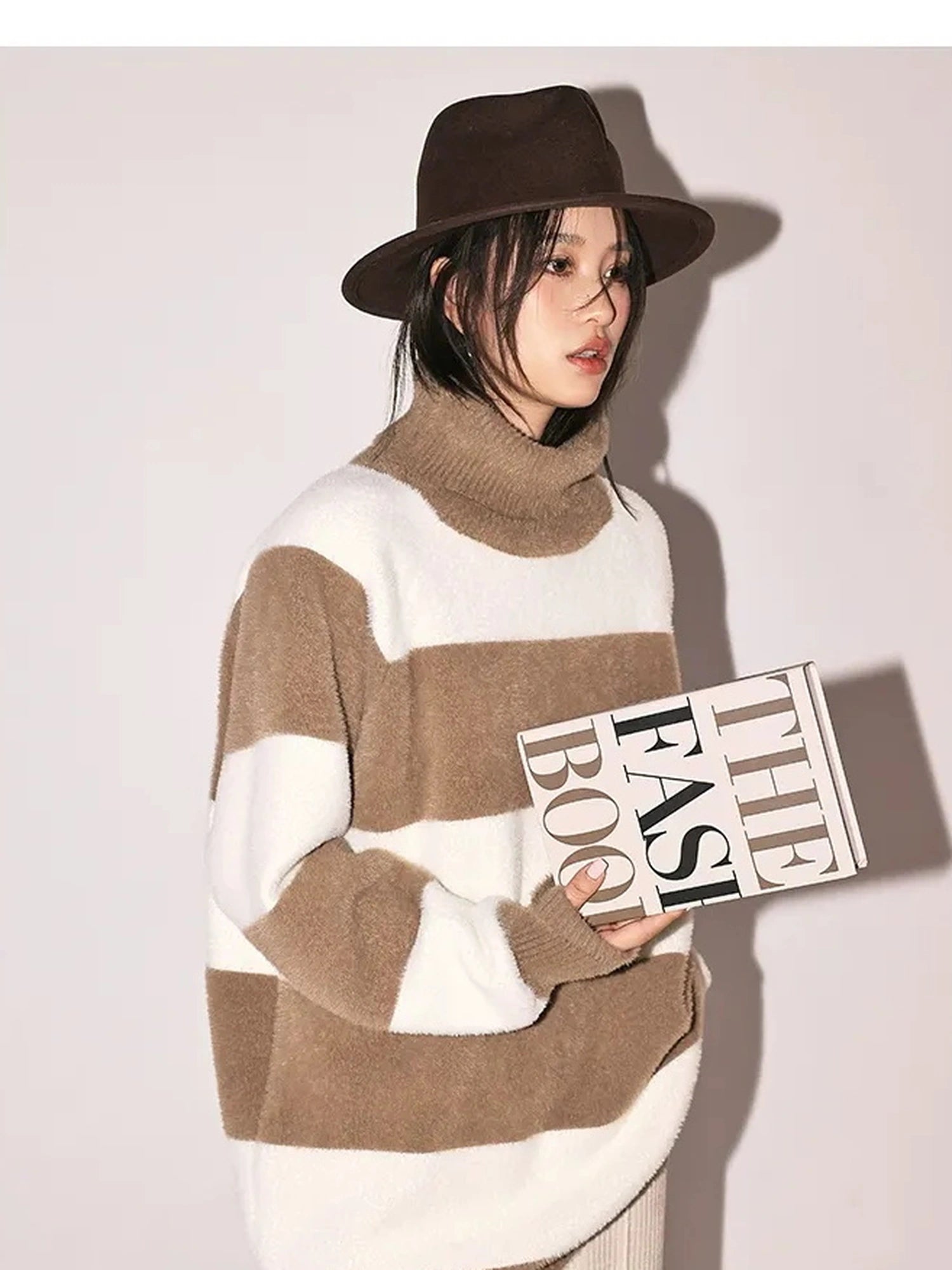 FU FRESH UP Soft High Neck Striped Sweater
