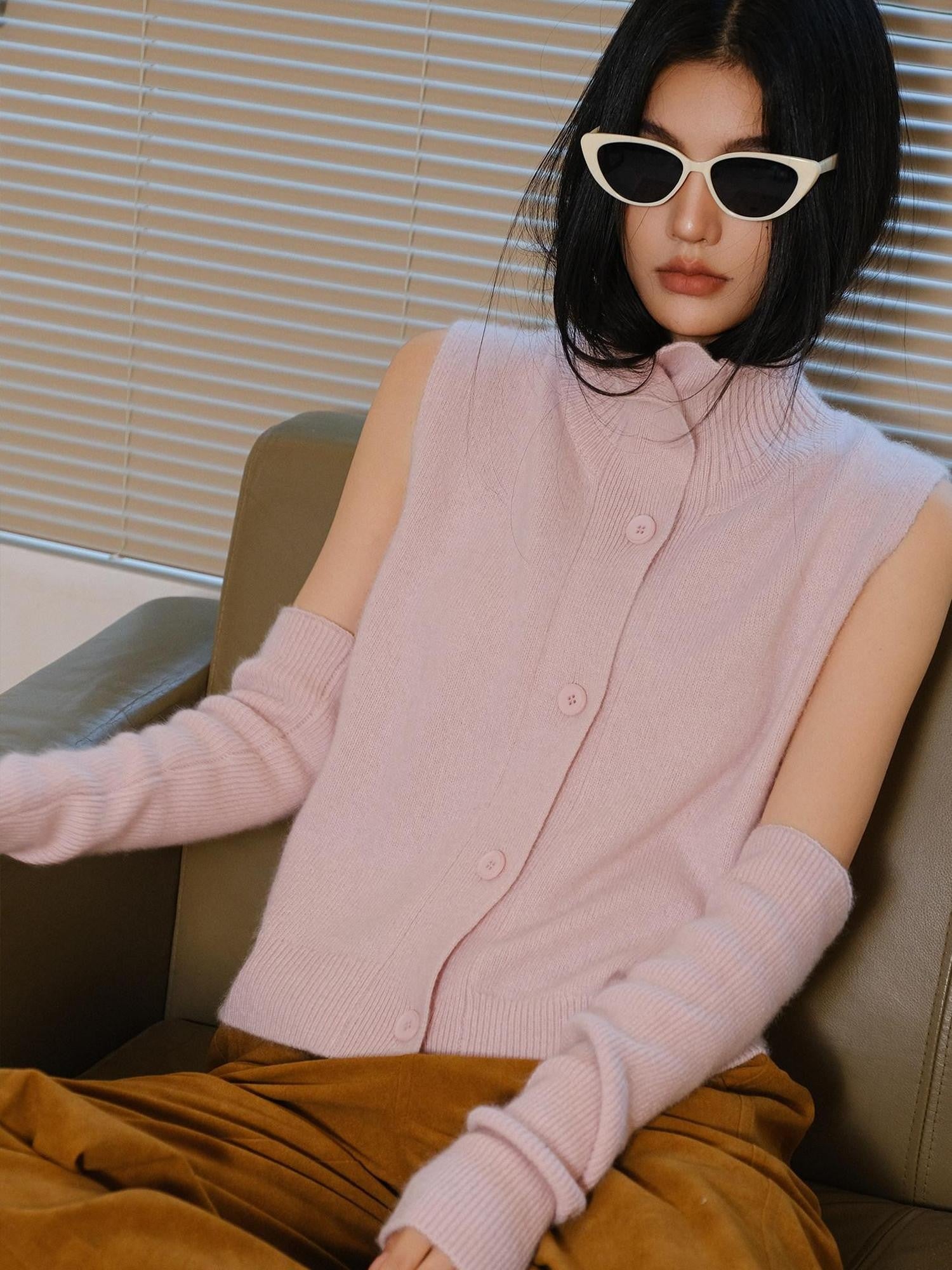 FU FRESH UP Soft Raccoon Plush Knitted High Neck Stacked Sleeve Women&