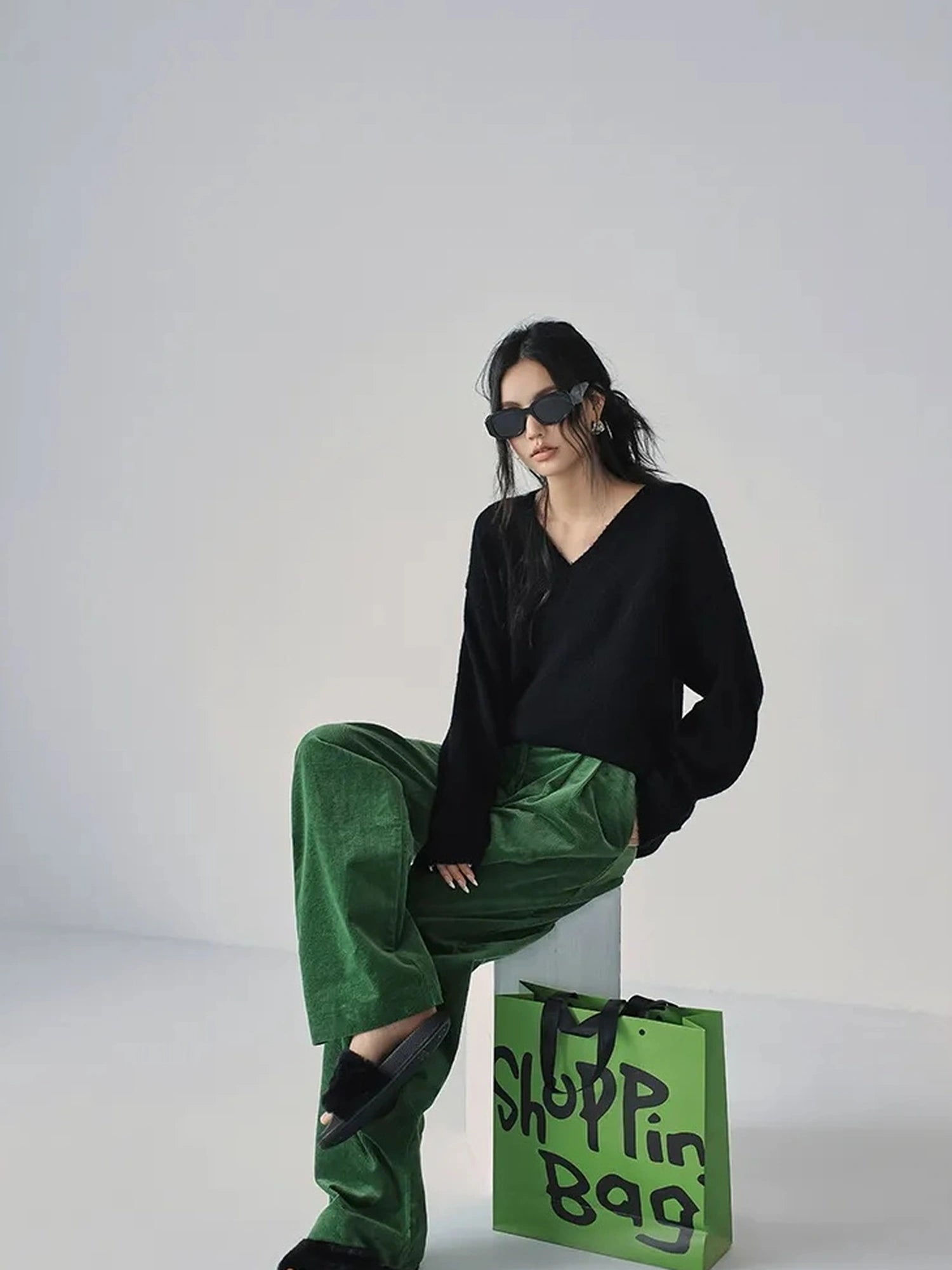 FU FRESH UP Soft V-neck Mohair Wool Blend Sweater