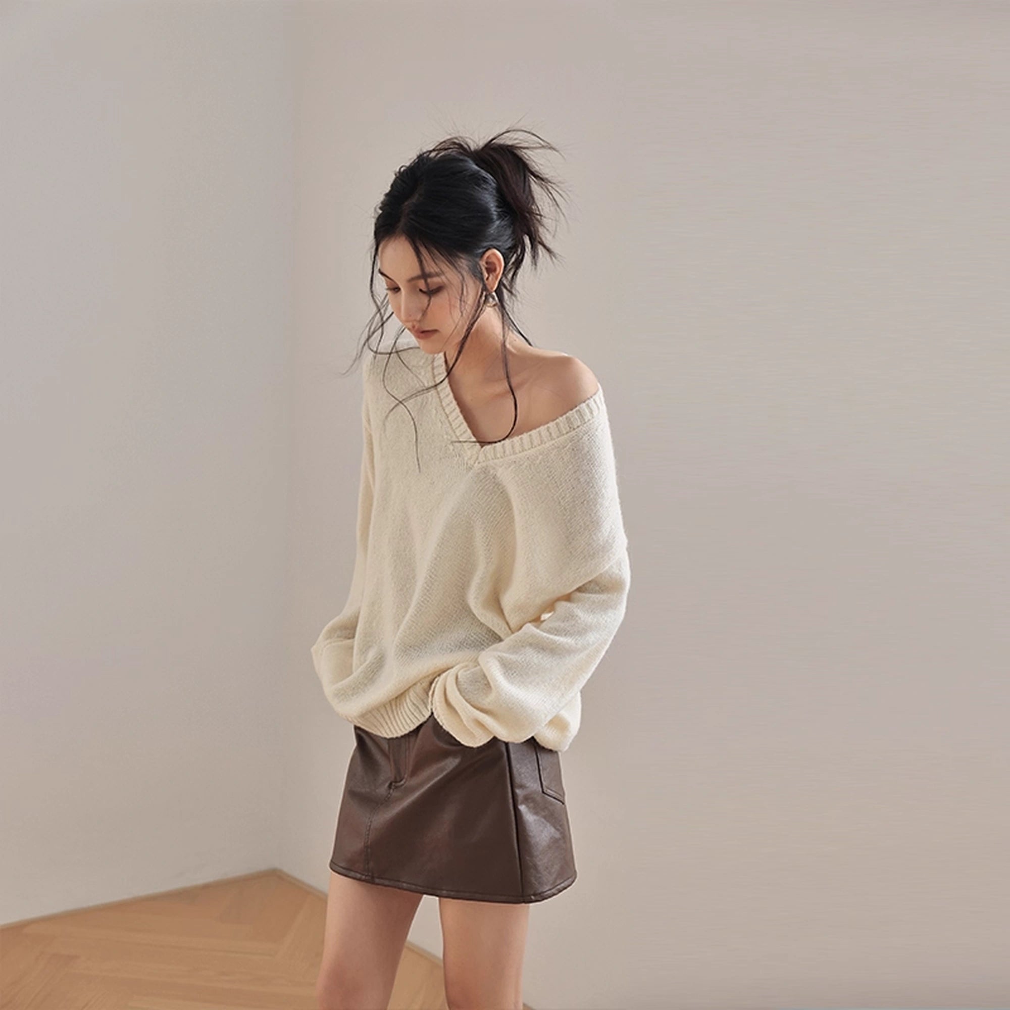 FU_FRESH_UP_Soft_V-neck_Mohair_Wool_Blend_Sweater_MISSTT