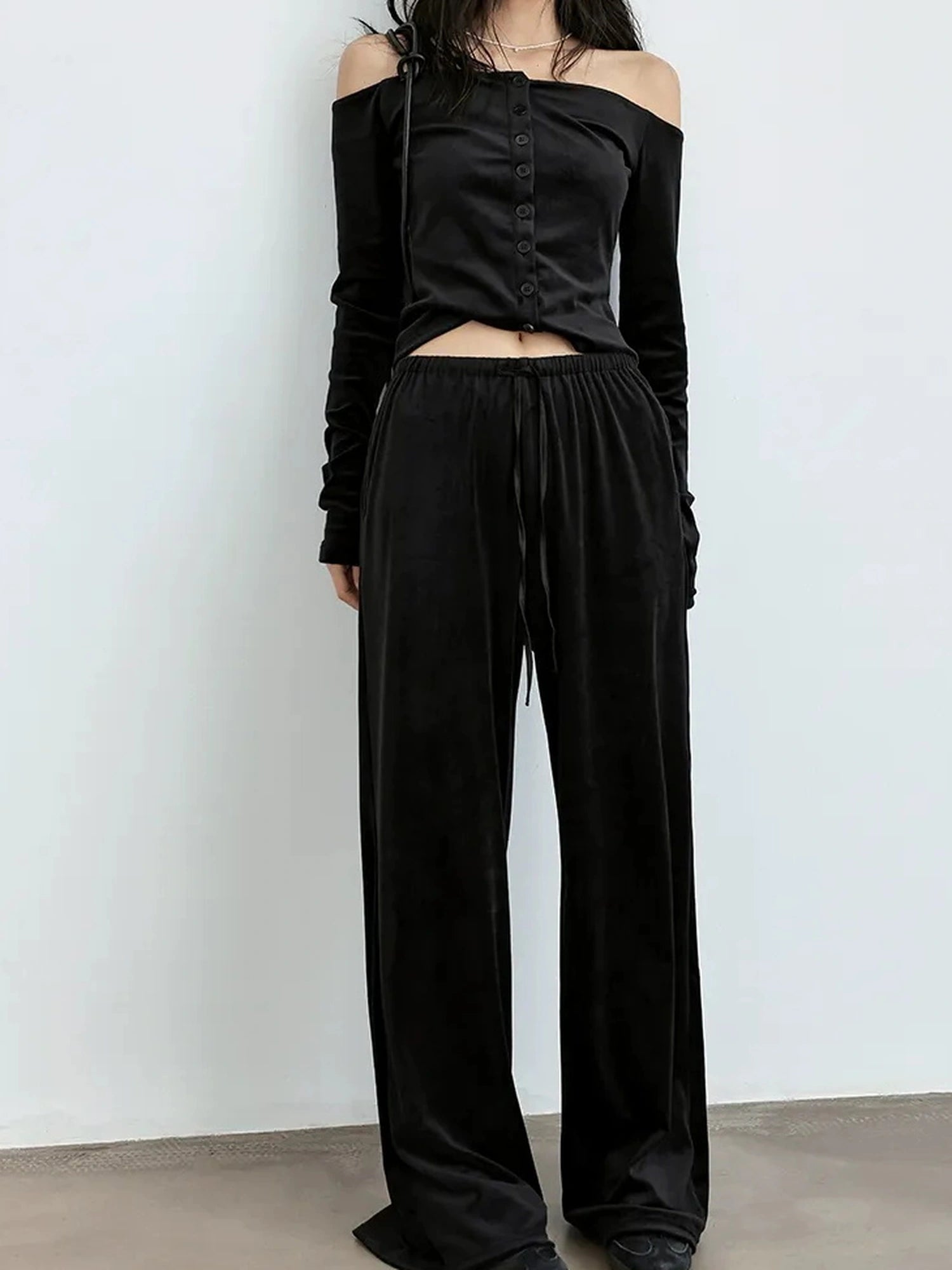 FU FRESH UP Soft Velvet Off Shoulder Set