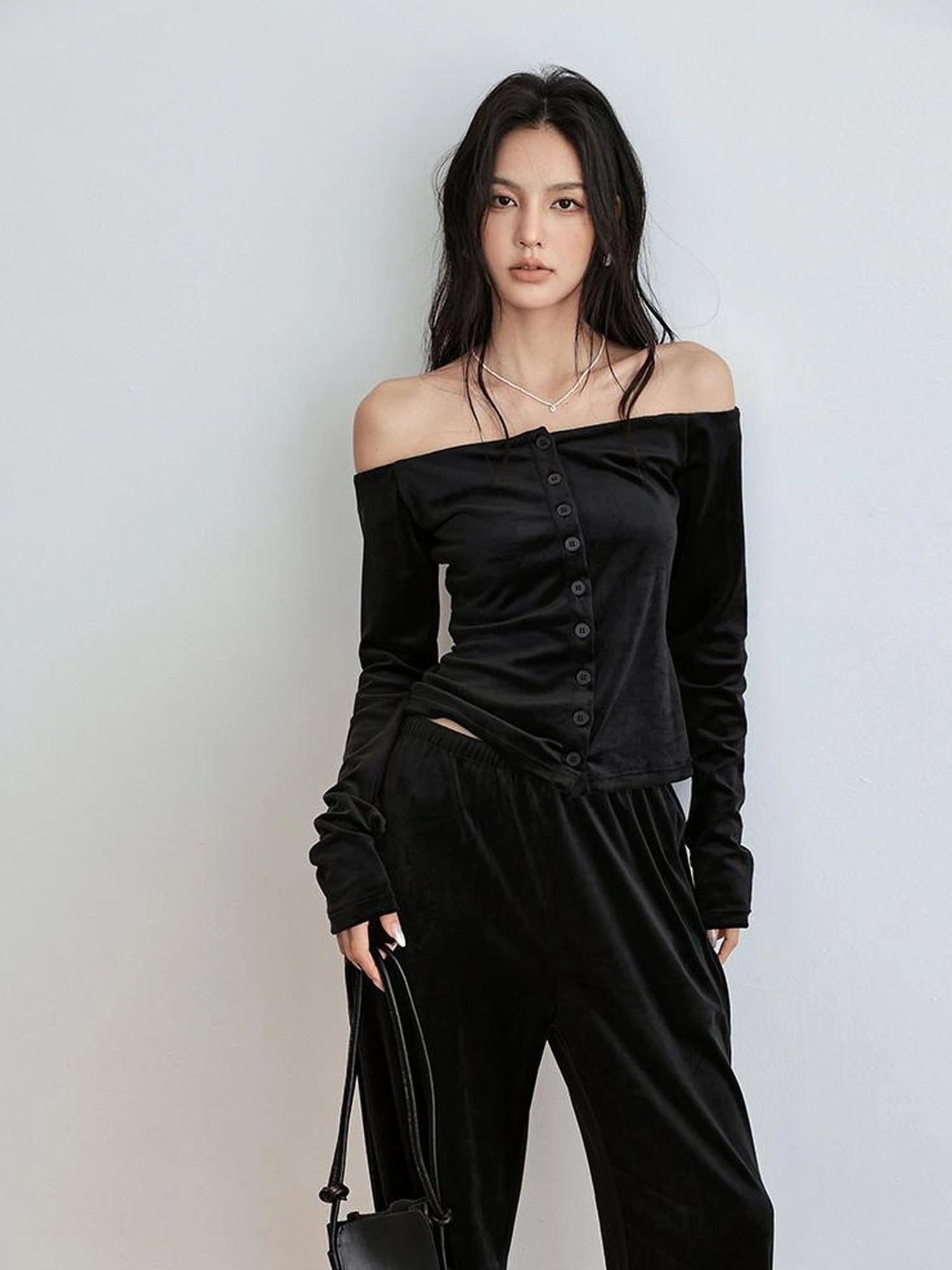 FU FRESH UP Soft Velvet Off Shoulder Set